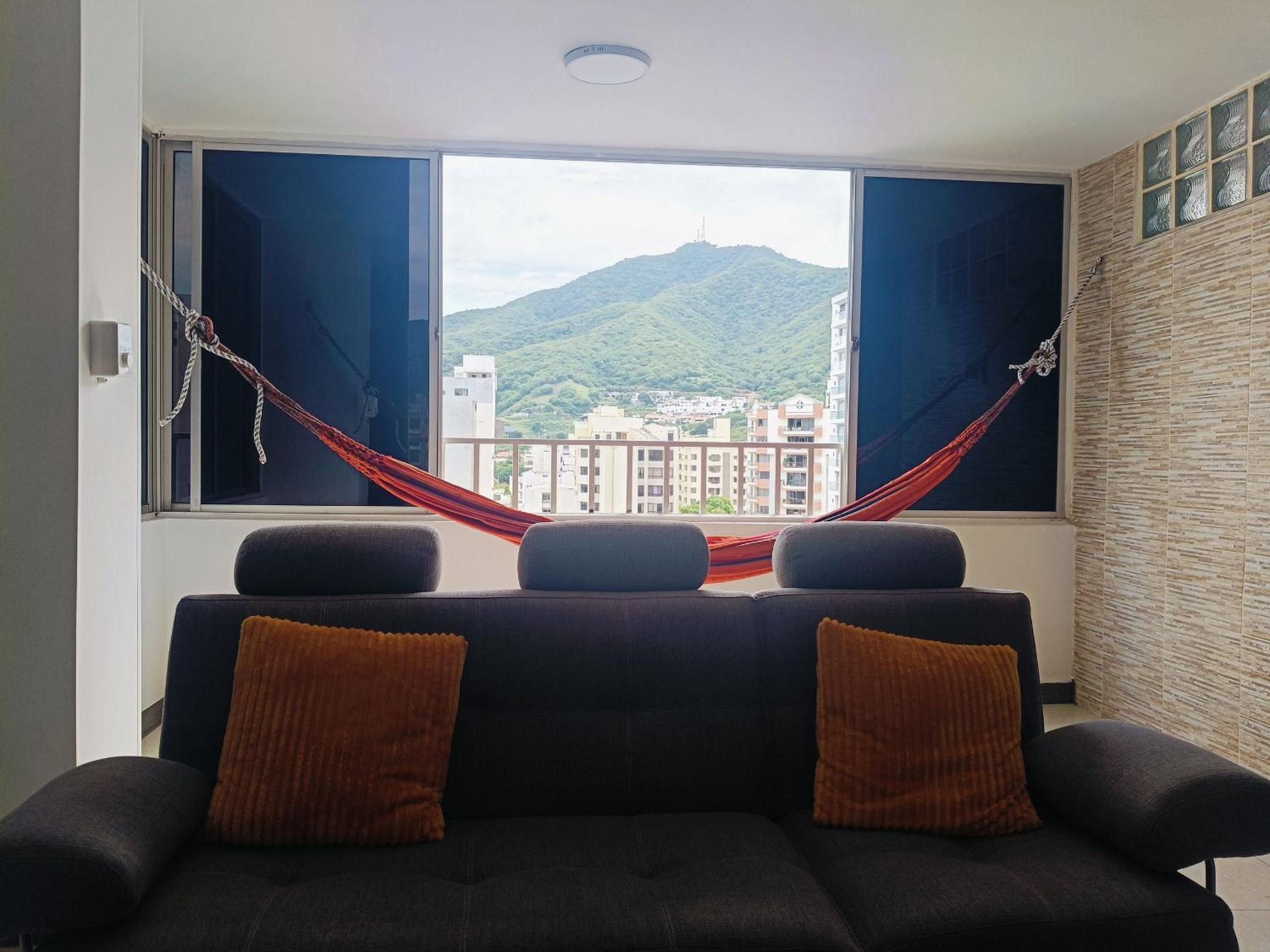 El Rodadero Hermoso Apartamento a 50m de la playa ven descansa o trabajar