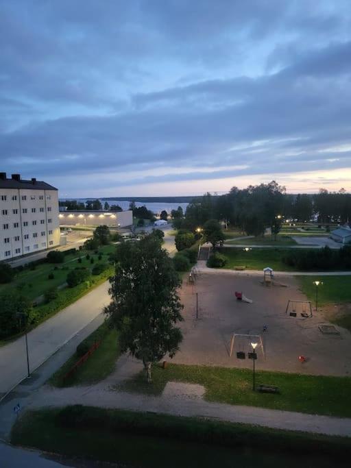 Beautiful apartment with seaview! Top 7th floor Free parking!