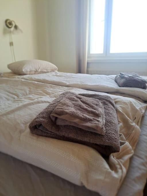 Beautiful apartment with seaview! Top 7th floor Free parking!