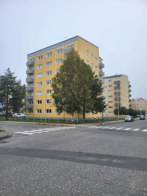 Beautiful apartment with seaview! Top 7th floor Free parking!