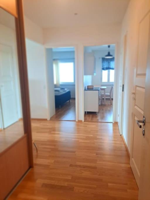 Beautiful apartment with seaview! Top 7th floor Free parking!