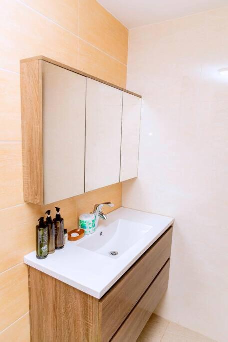 Century Park Luxurious Apartment view 2