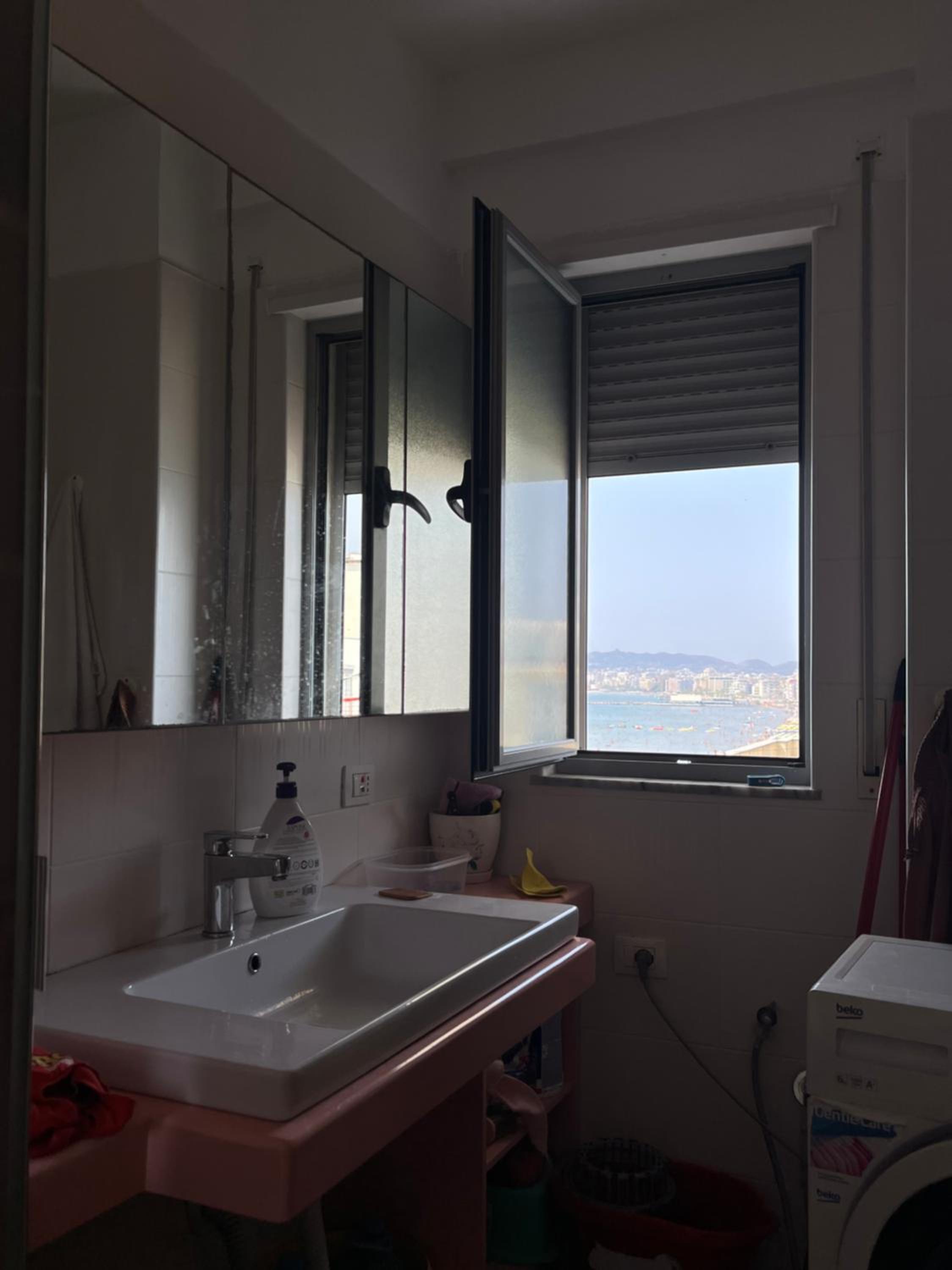 Sun, Sea and Serenity - Beachfront Apt with Sunset Views and Soothing Waves