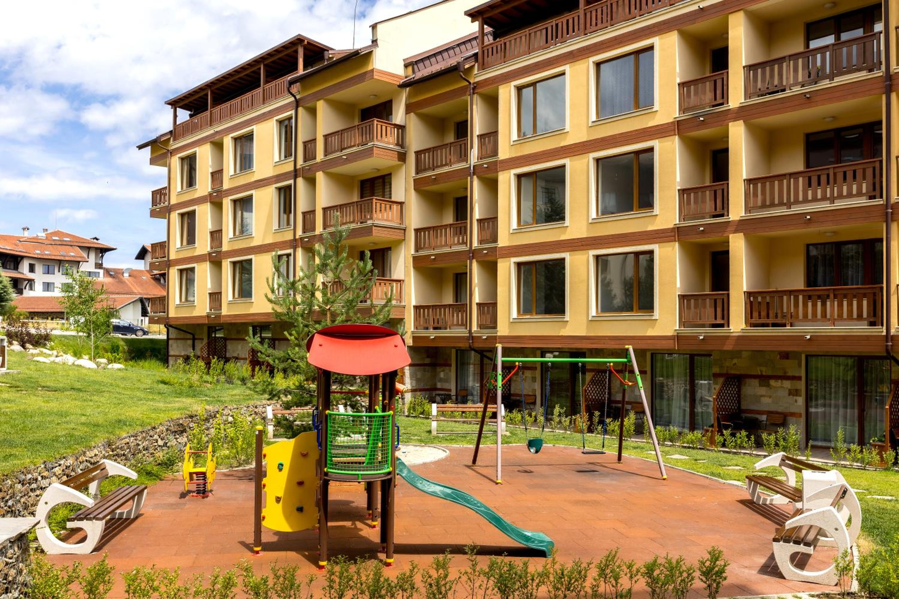 Pirin Sense Apartment Complex
