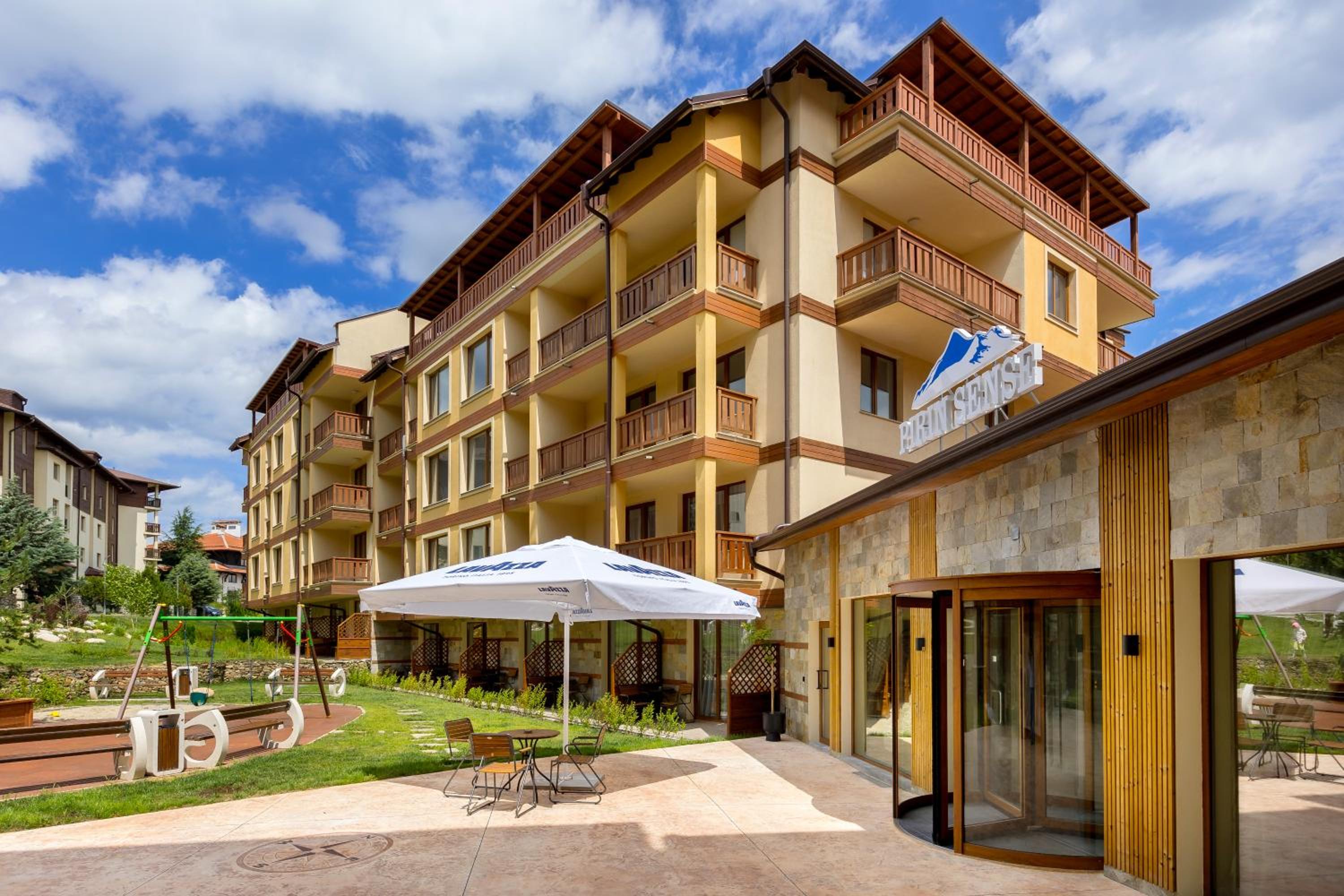 Pirin Sense Apartment Complex