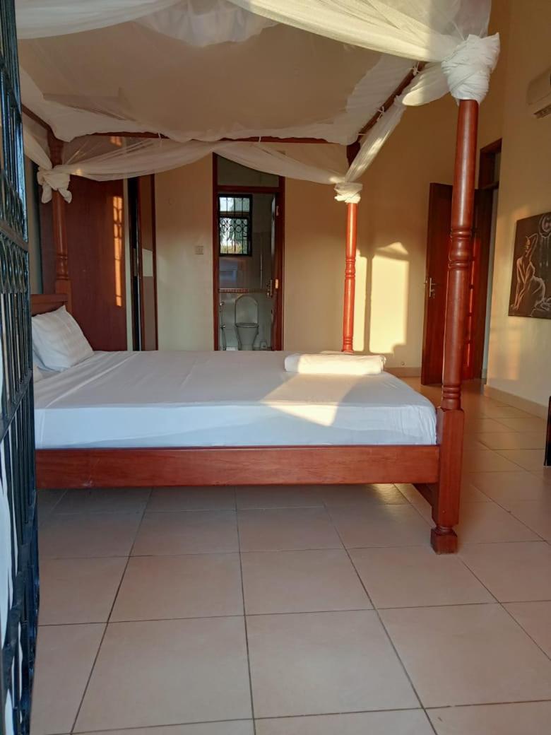 SEBULENI BEACH APARTMENTS - Nyali Mombasa view 5