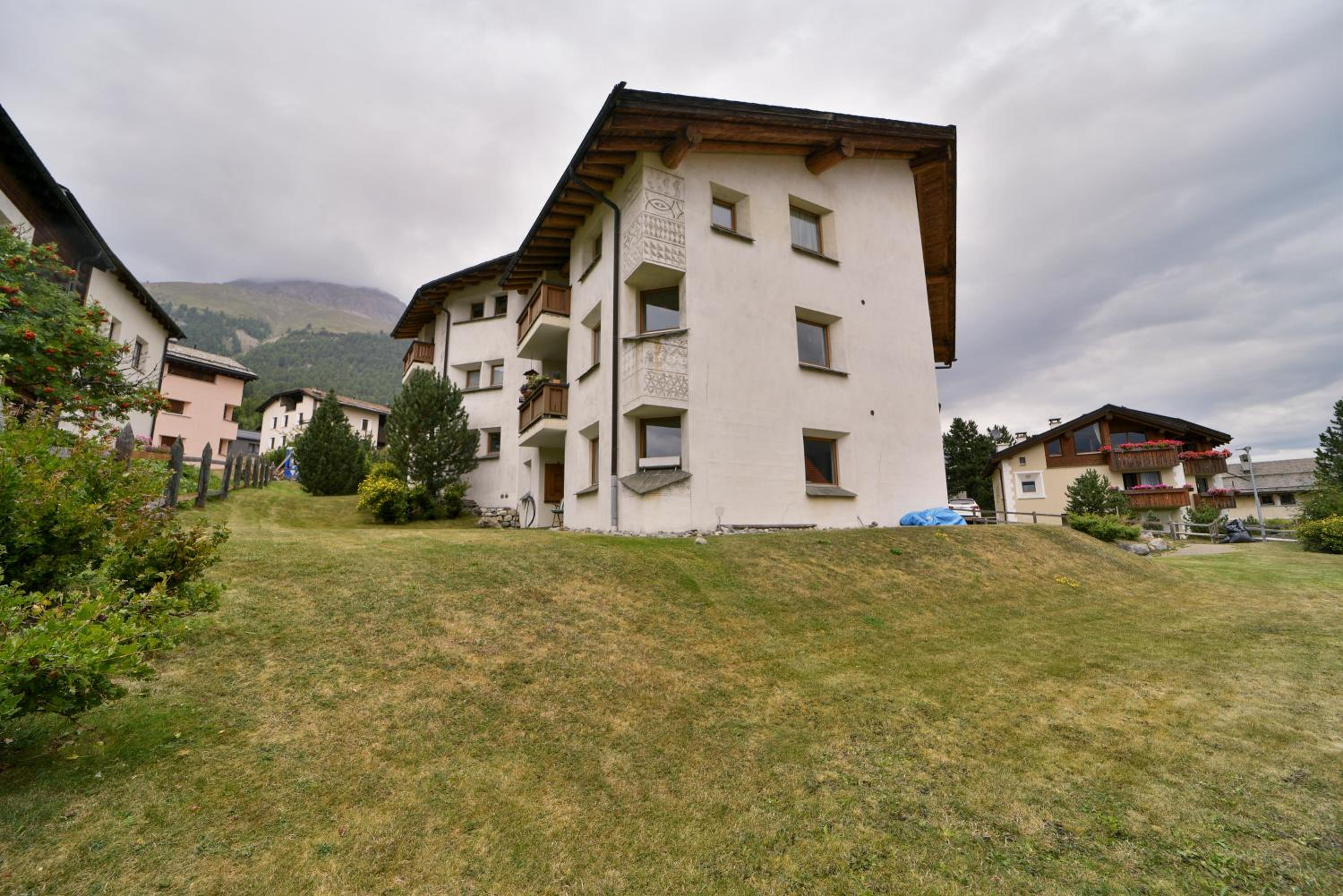 Chesa Spedlas - Celerina view 5