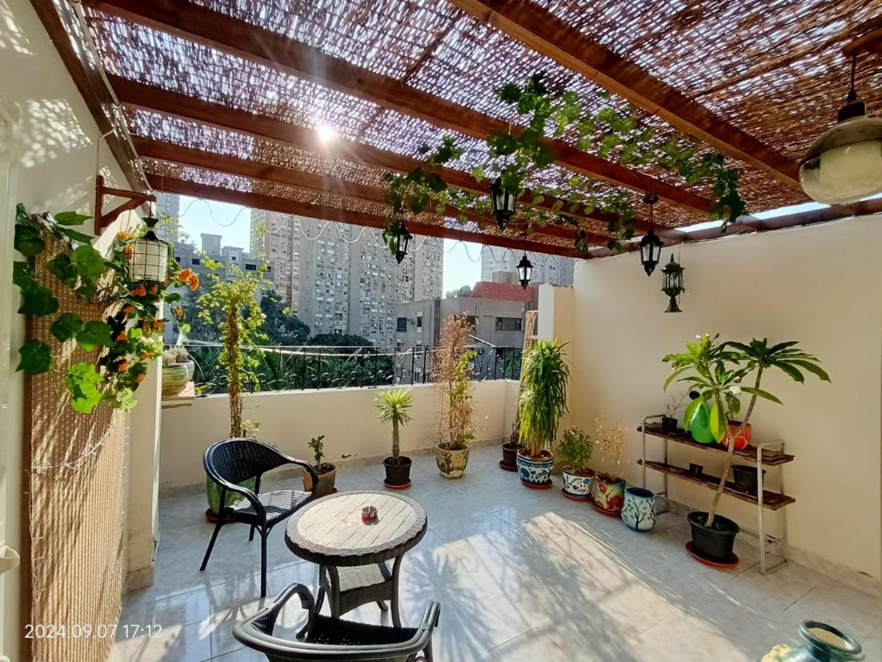 Lovely & Calm Rooftop in Maadi 5 min from the Nile