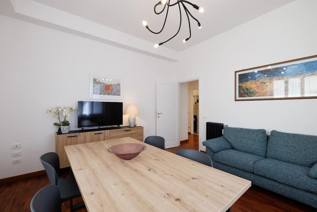 Carpegna Park Apartment by Cornelia subway