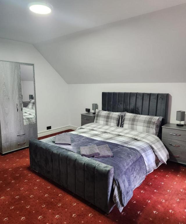 Rainsough Cottage Guest House - Shared Bathroom - Free Parking & WiFi view 2