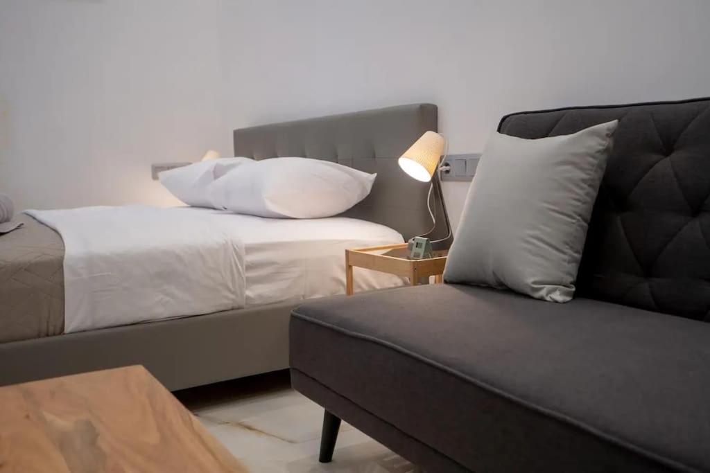 Amerikis Square cozy studio for 3 persons photo 3