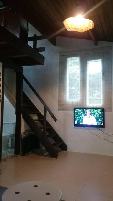 Loft situado a 700 metros da praia de Boiçucanga