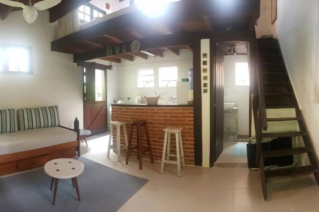Loft situado a 700 metros da praia de Boiçucanga