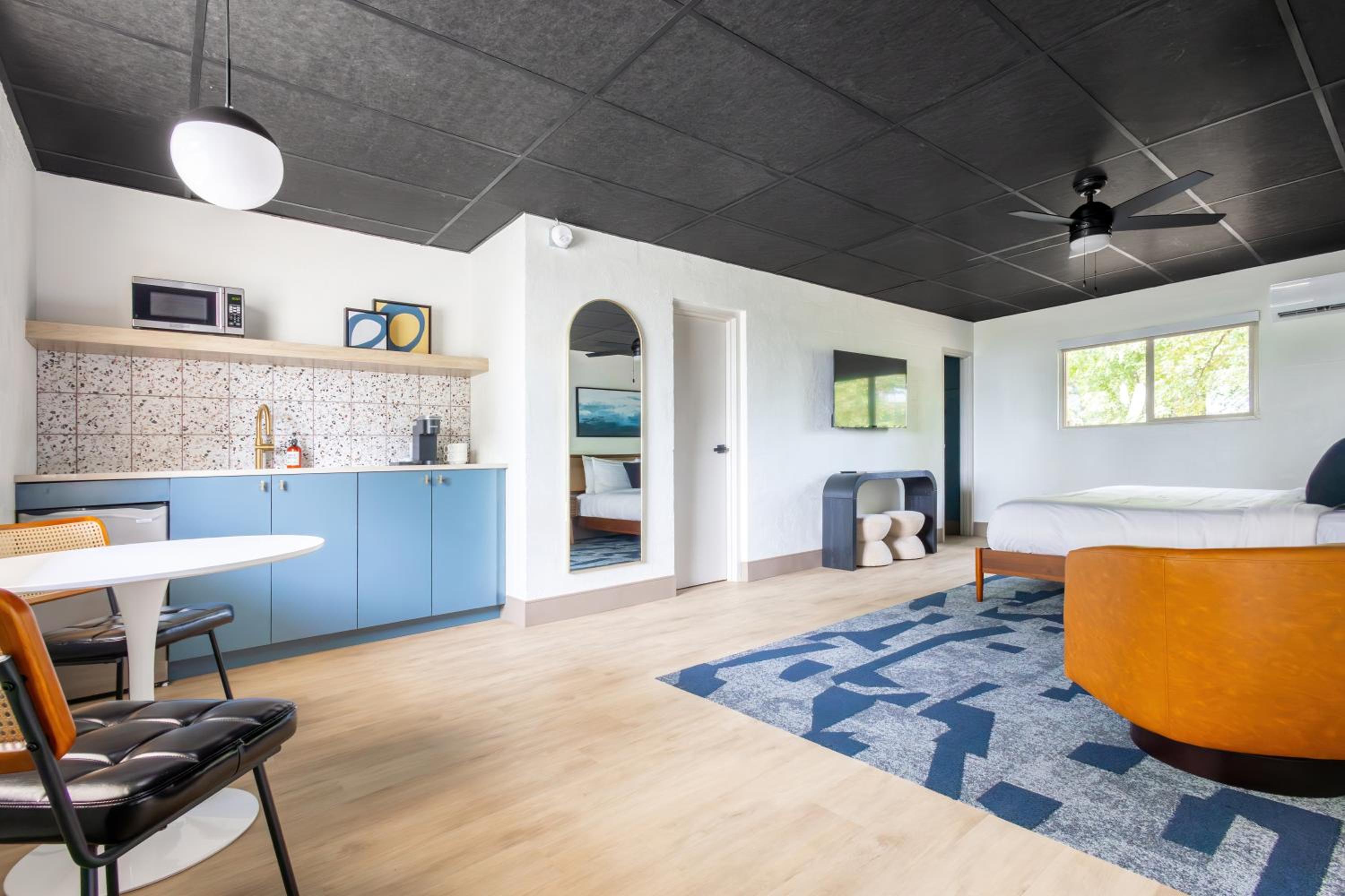 Arka Motel