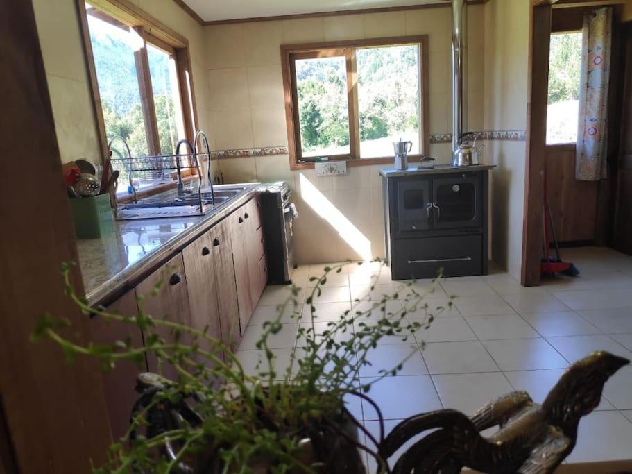 Casa familiar, vistas panoramicas del lago y cordillera