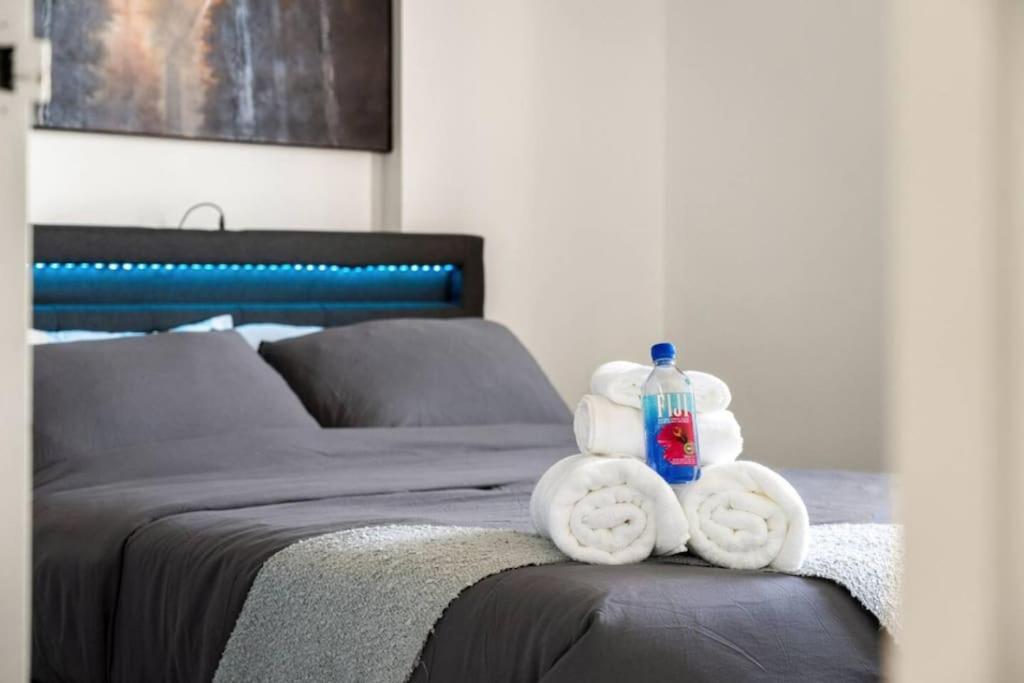 Downtown Near Rogers Place with Covered Parking, Sleeps 6, Pool Table, Sauna, Gym, Two Bedrooms & More