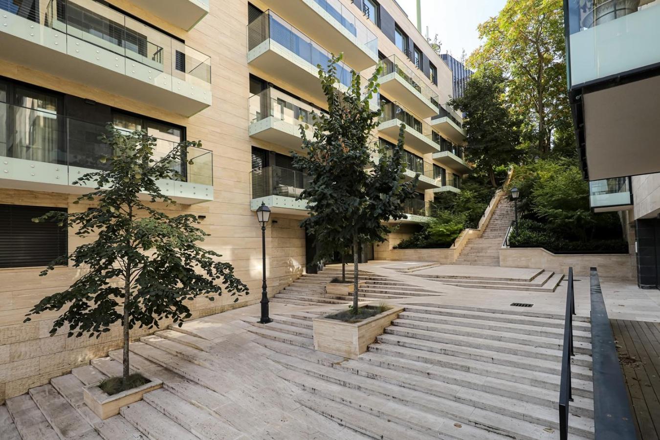 Clarity Sun Hill Residence view 5