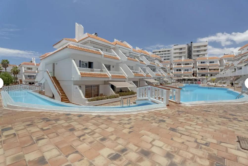 Oasis Beach las Floritas