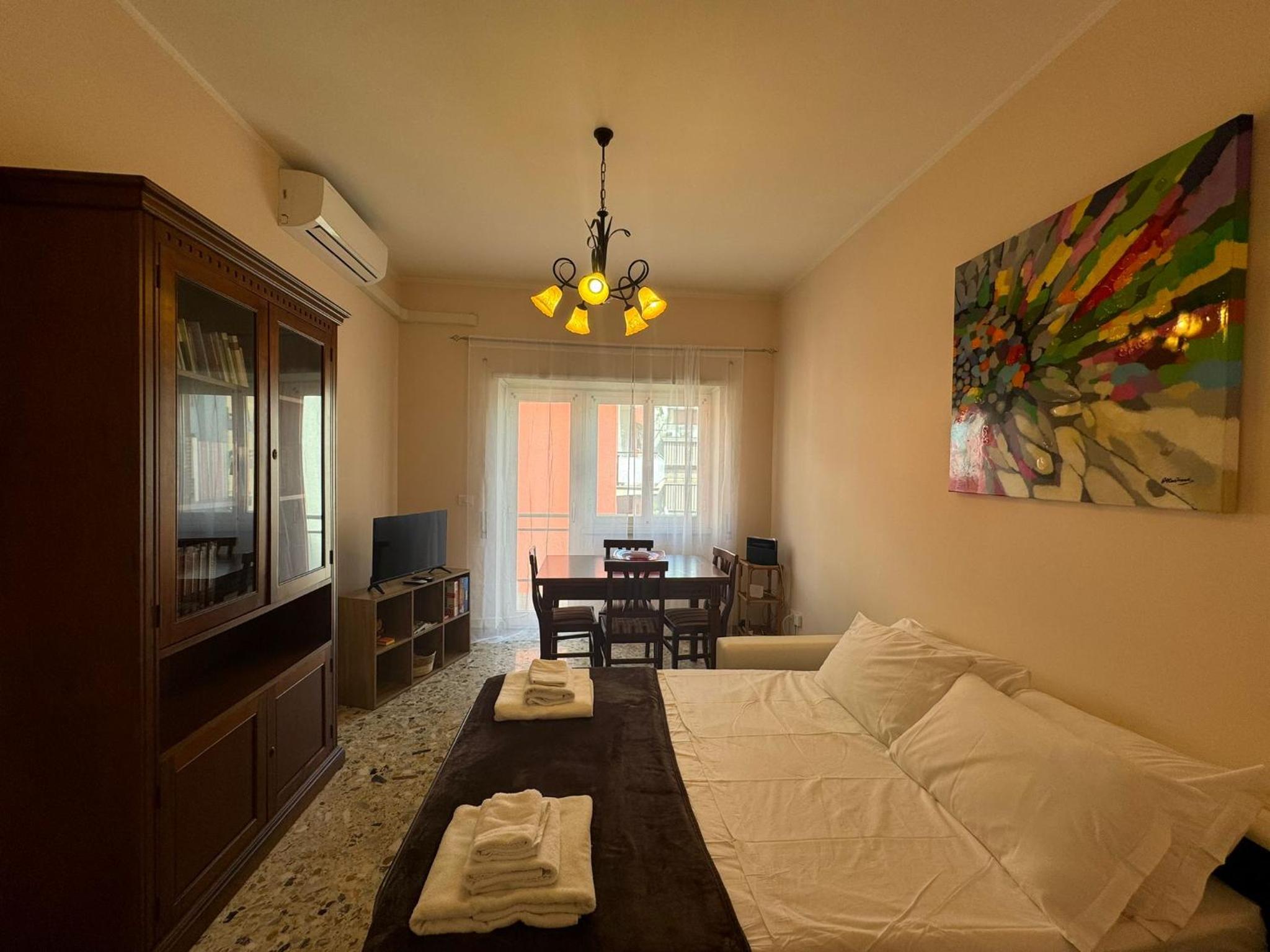 Vintage Charm Apt in Aurelio
