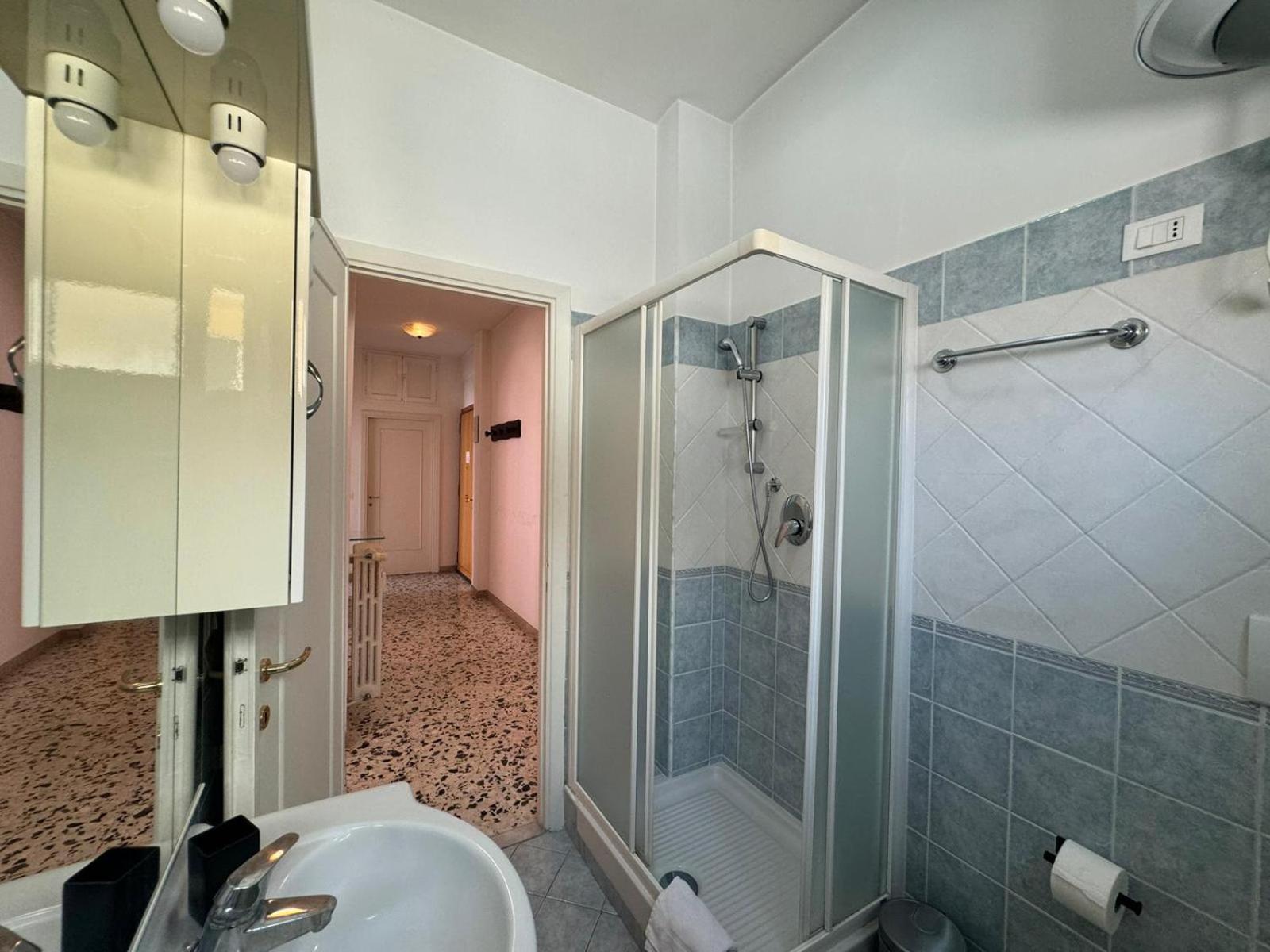 Vintage Charm Apt in Aurelio