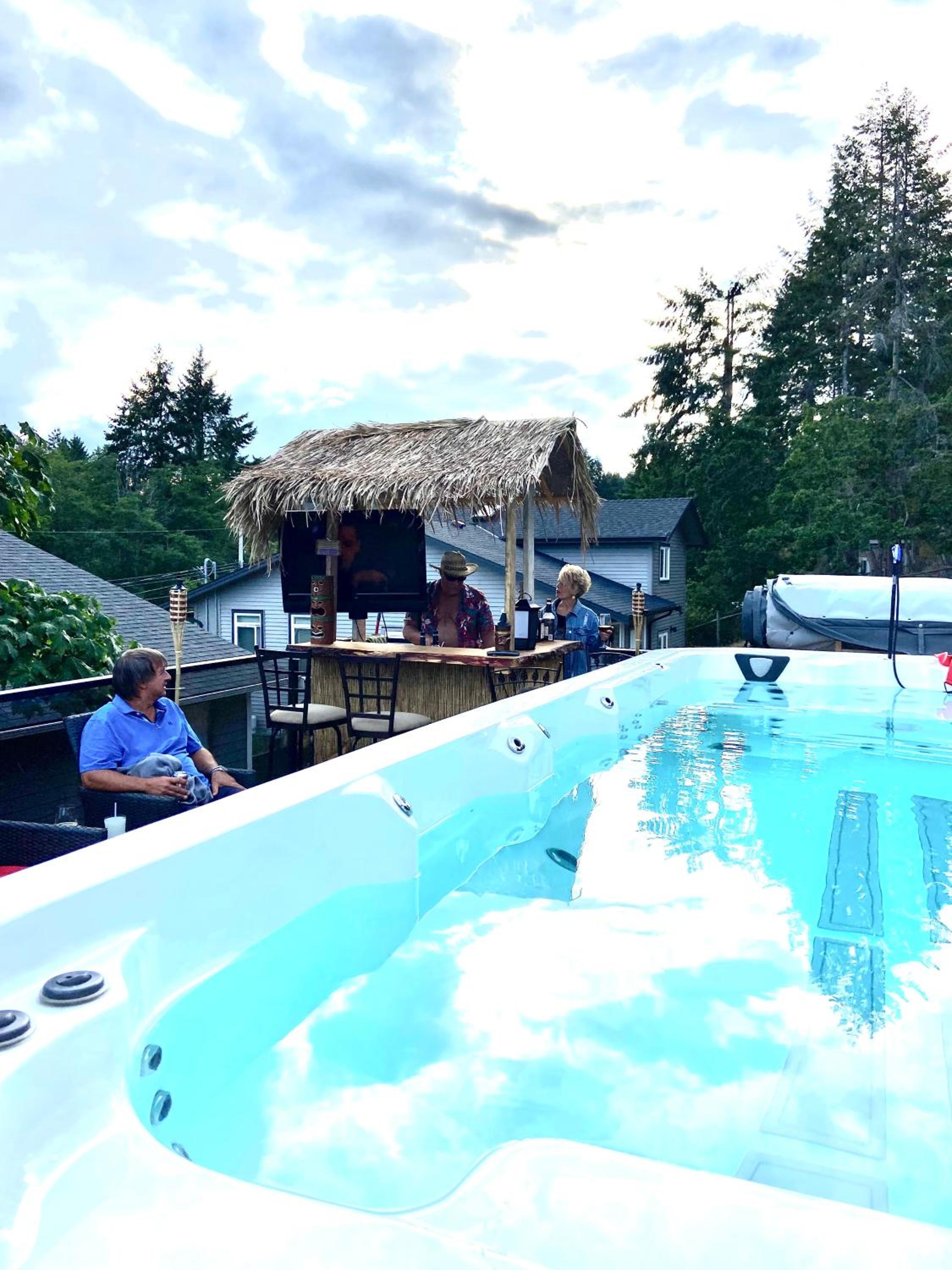 Trader Vics Tiki Bar n Grill