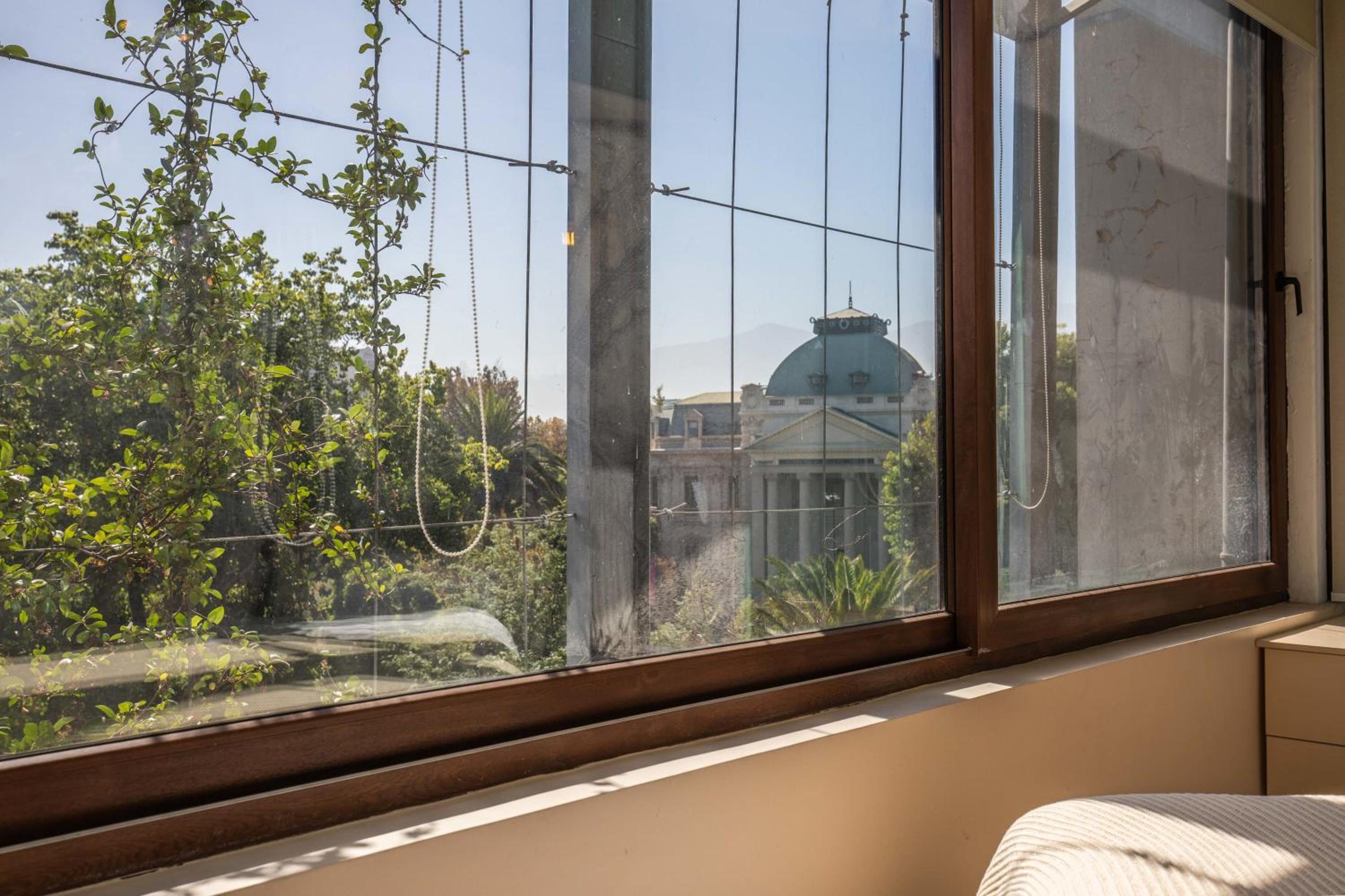 HOM I Moderno y Comodo 2D2B con Increible Vista Stgo