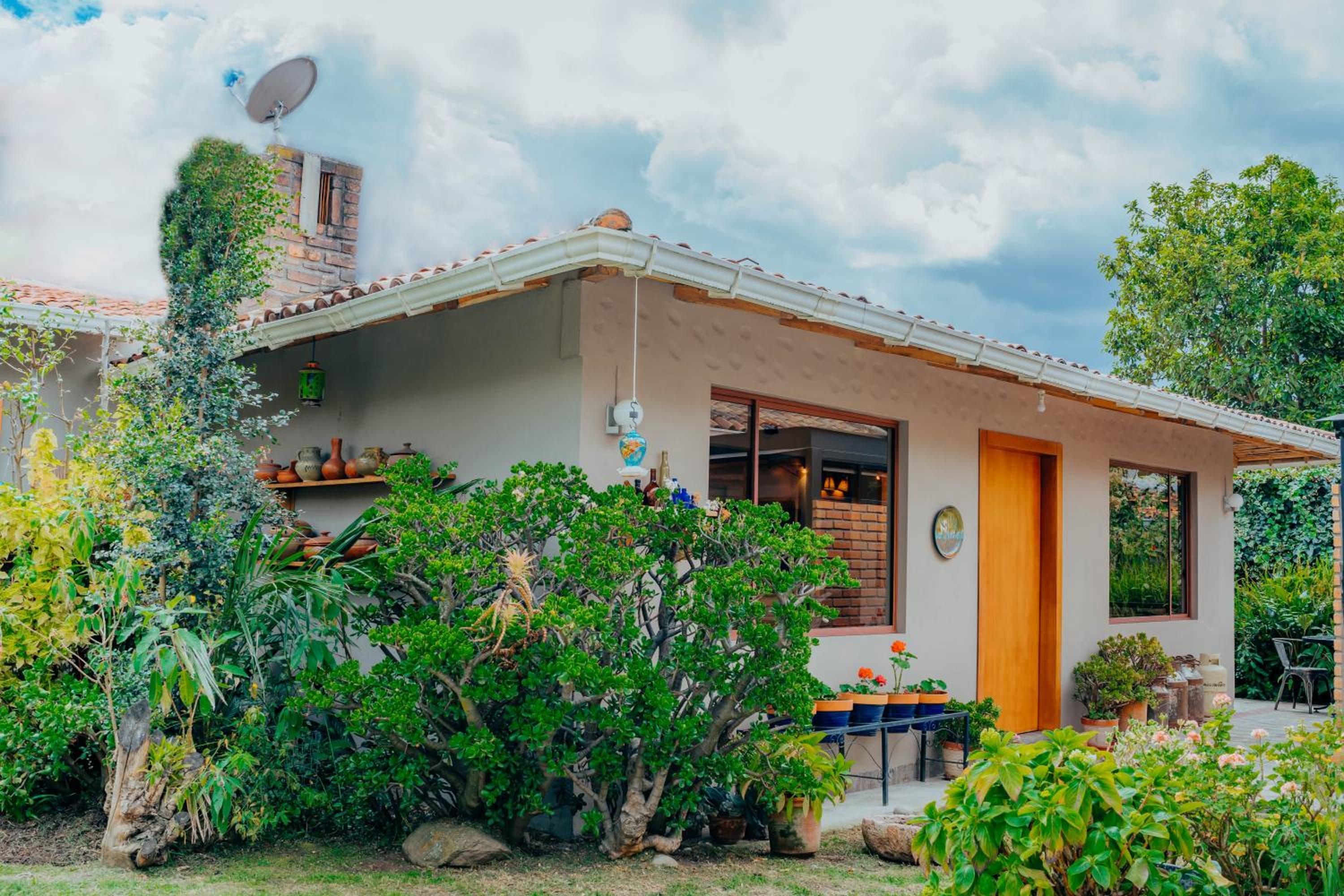 Jardín, Pet friendly, Parking, Fast Wi-Fi & SmartTV1 view 2