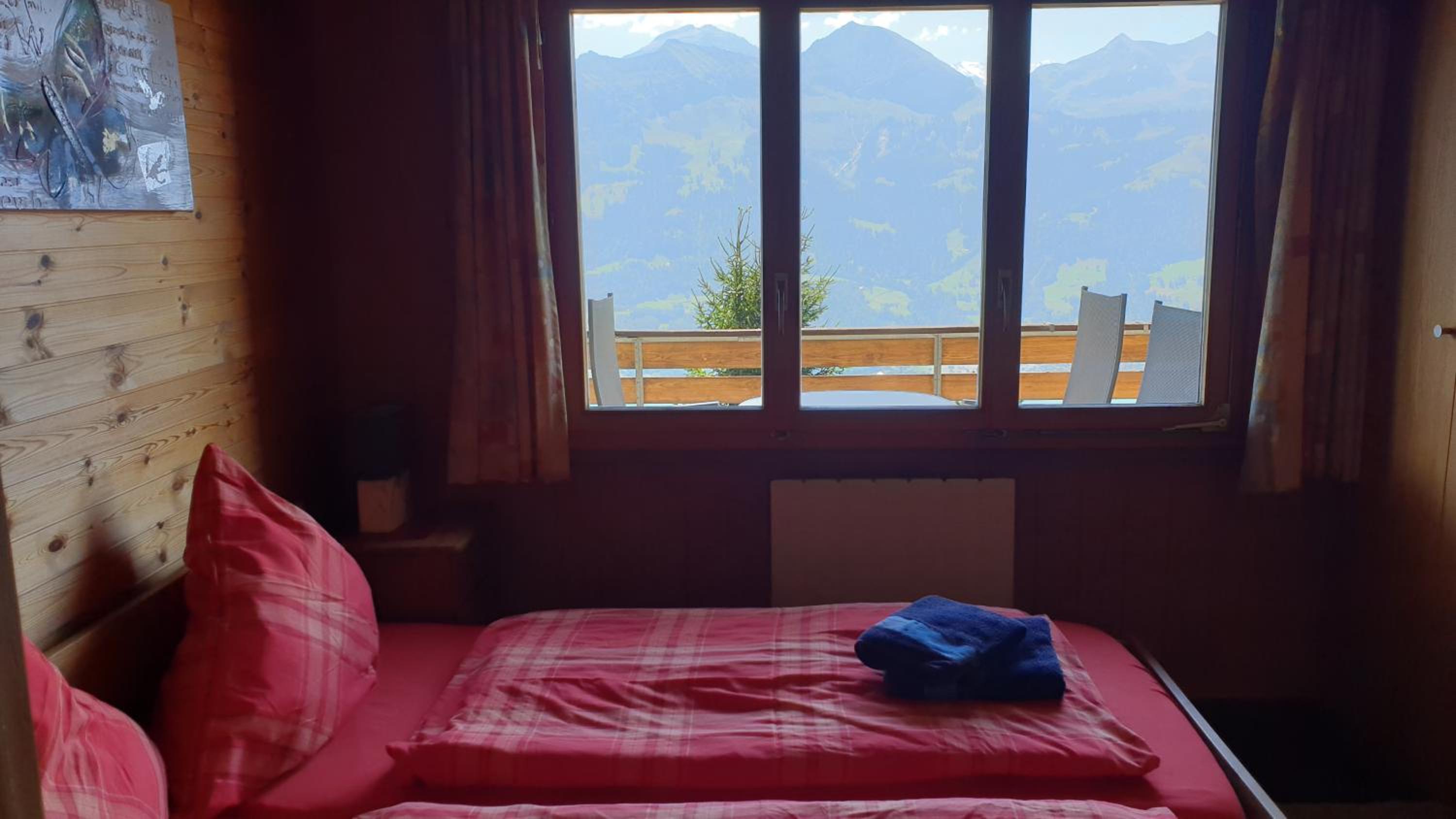 Chalet Hinkelstein in Beatenberg traumhafte Aussicht auf Eiger, Mönch & Jungfrau