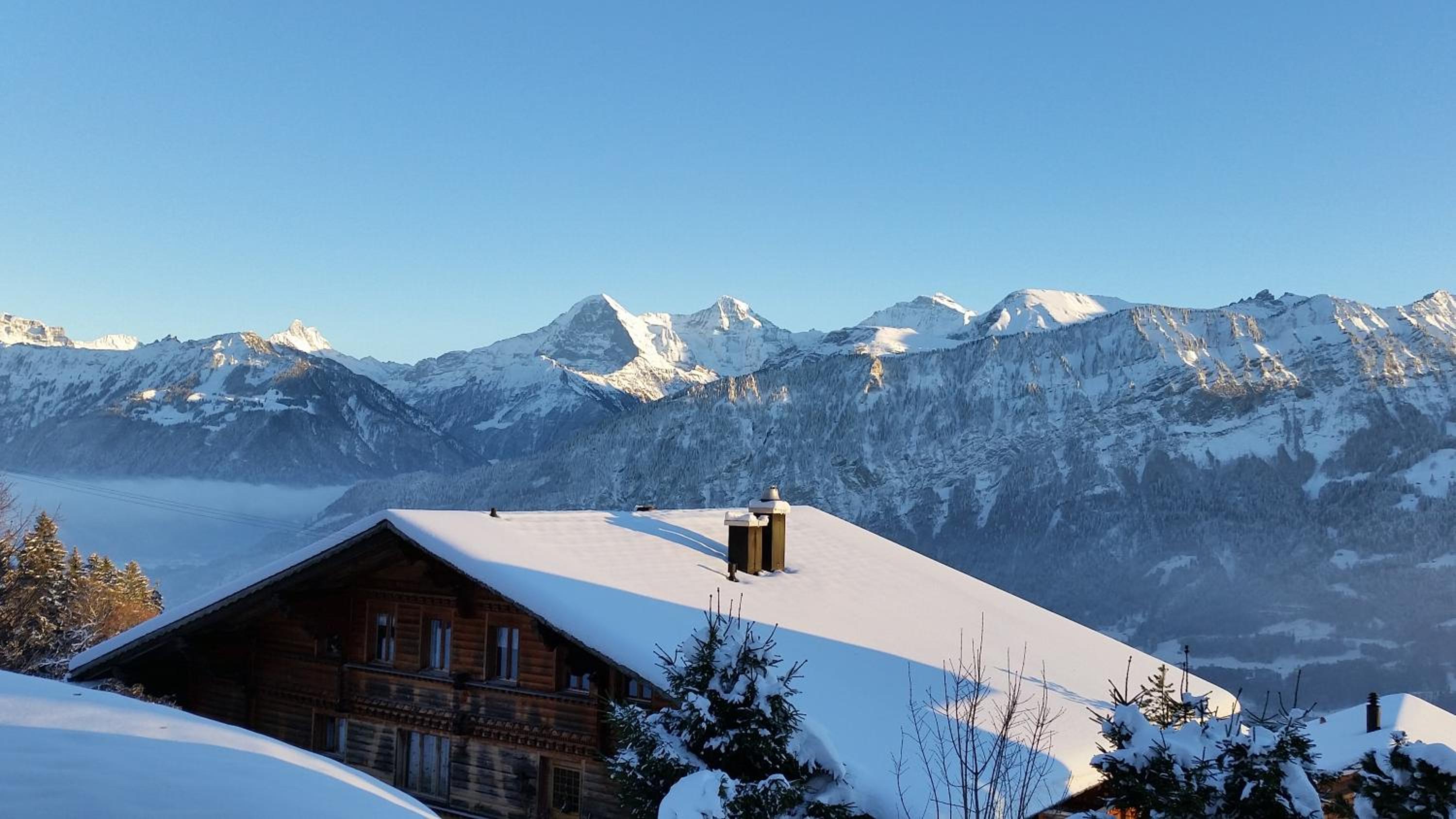 Chalet Hinkelstein in Beatenberg traumhafte Aussicht auf Eiger, Mönch & Jungfrau