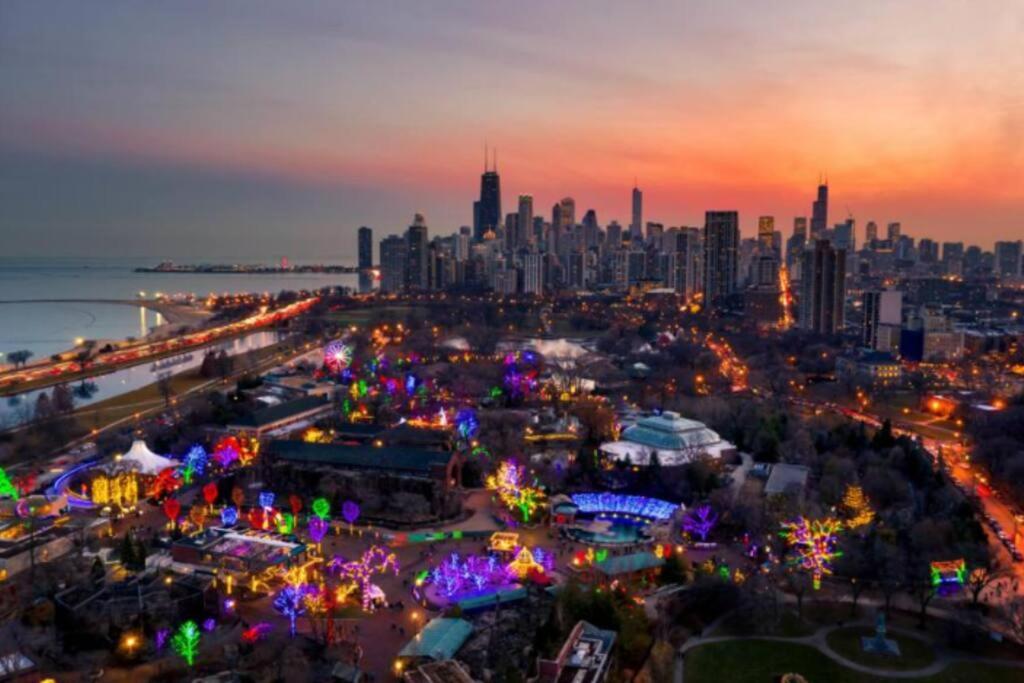 Great Location-Lincoln Park Wrigleyville and Parking view 5