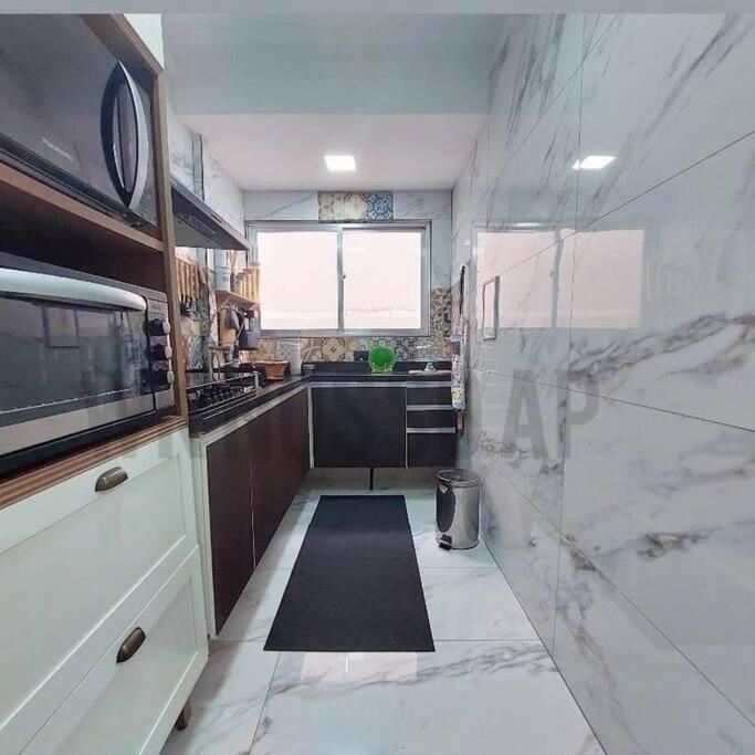 Apartamento a 200M da praia na Praia Grande