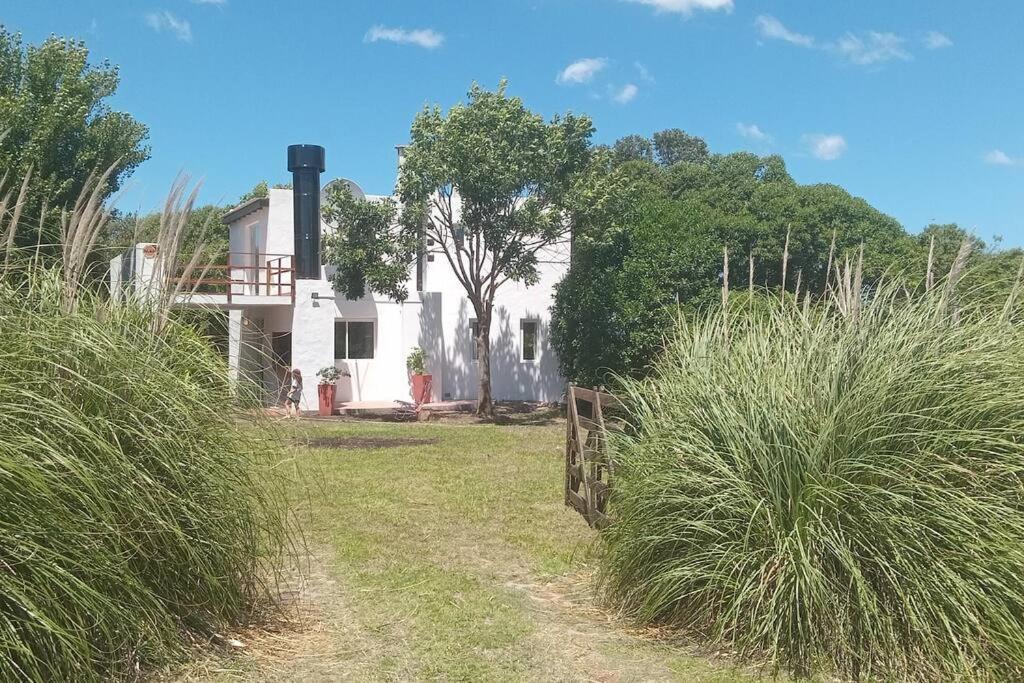 Hermosa casa de campo a 100 mts del mar