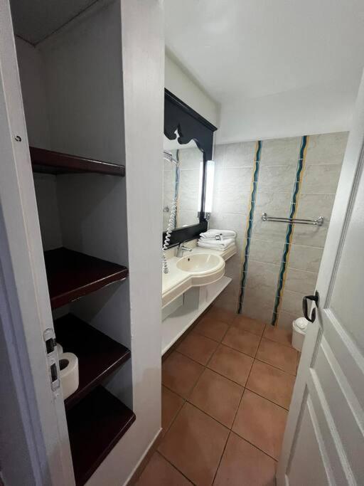 Le Flora, 2 chambres, vue mer view 5