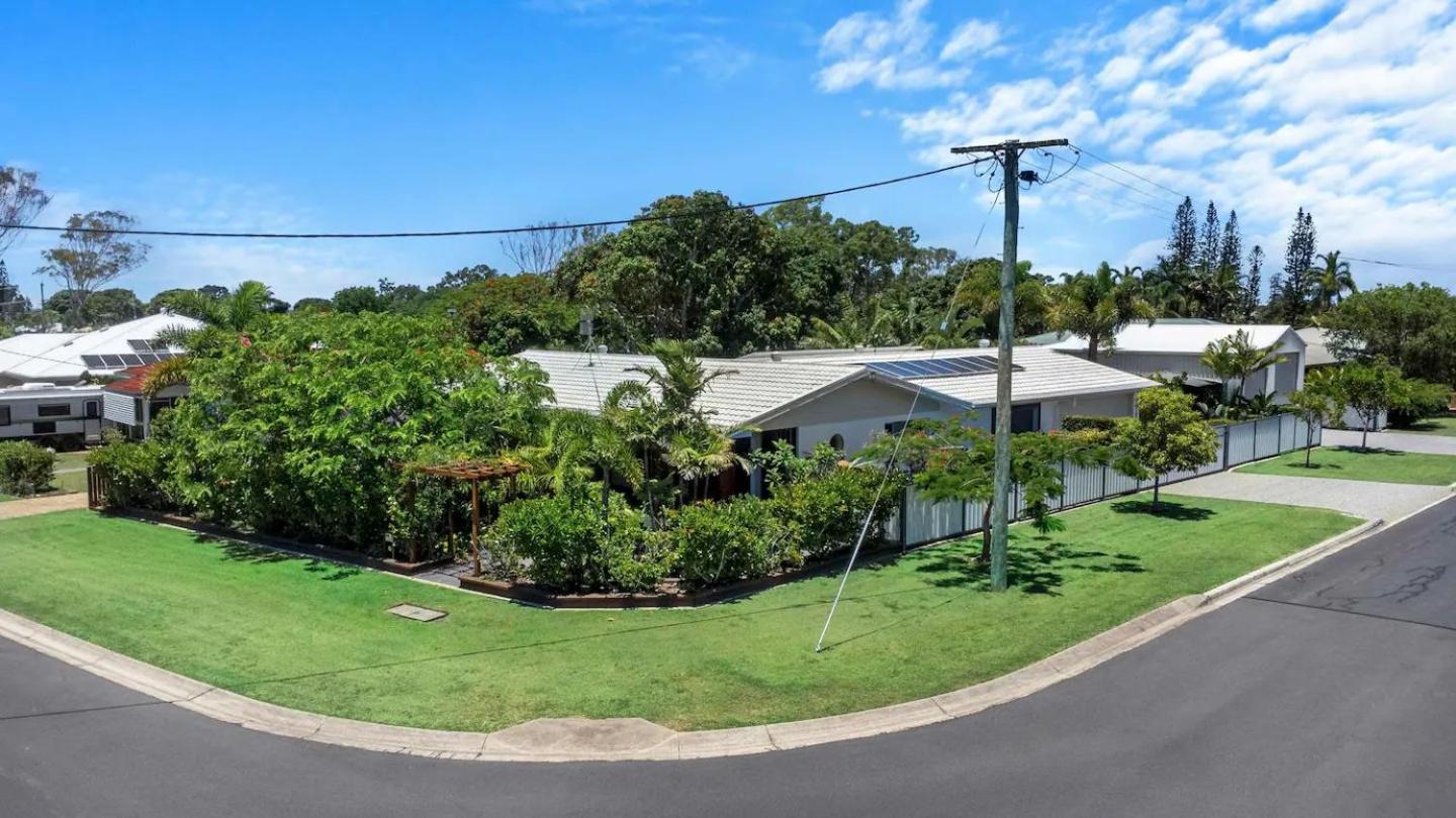 Miol Mor - Your Private, Tropical Sanctuary close to the beach