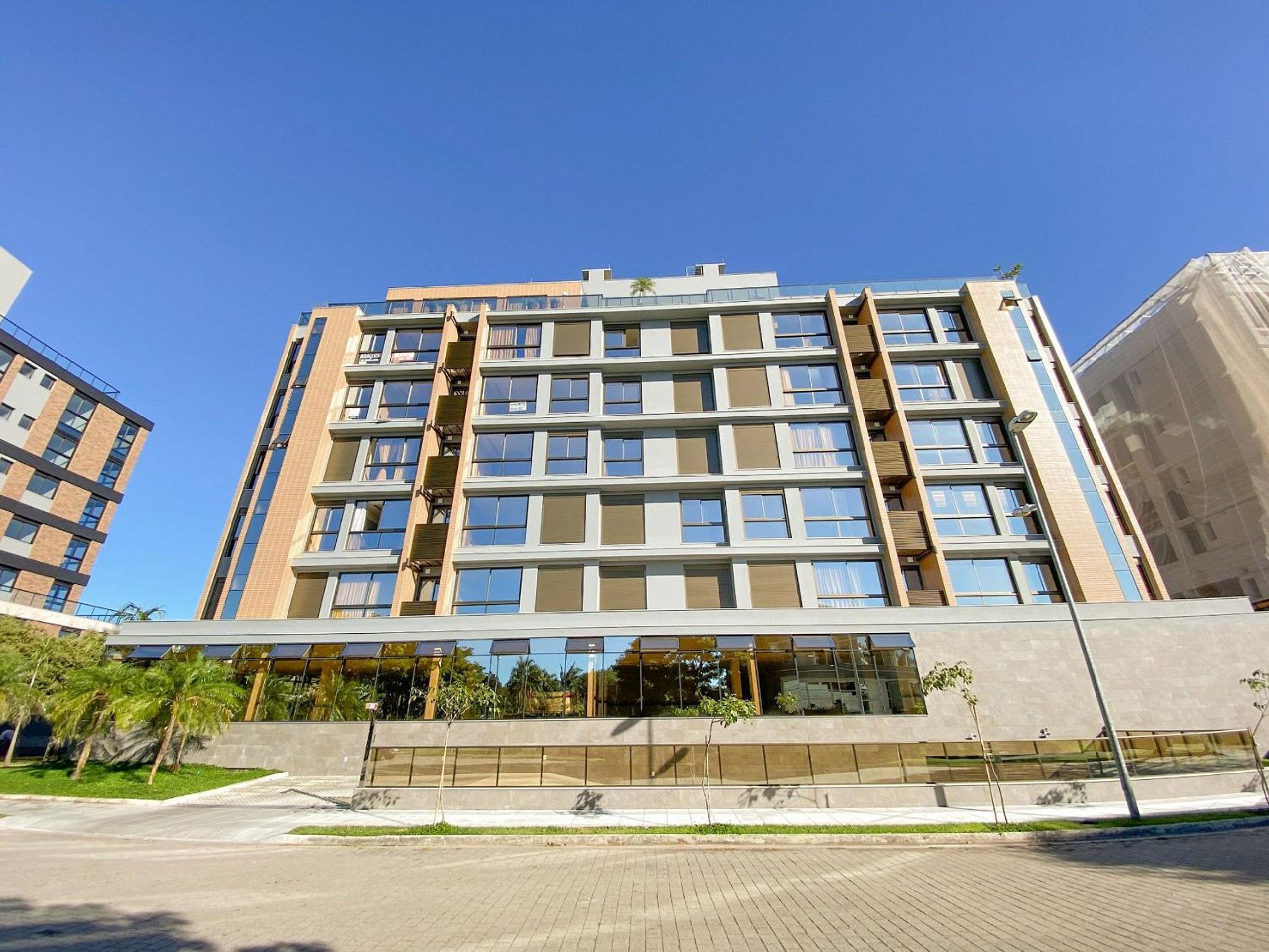 Jurere Internacional 2 Suites Lindo Completo