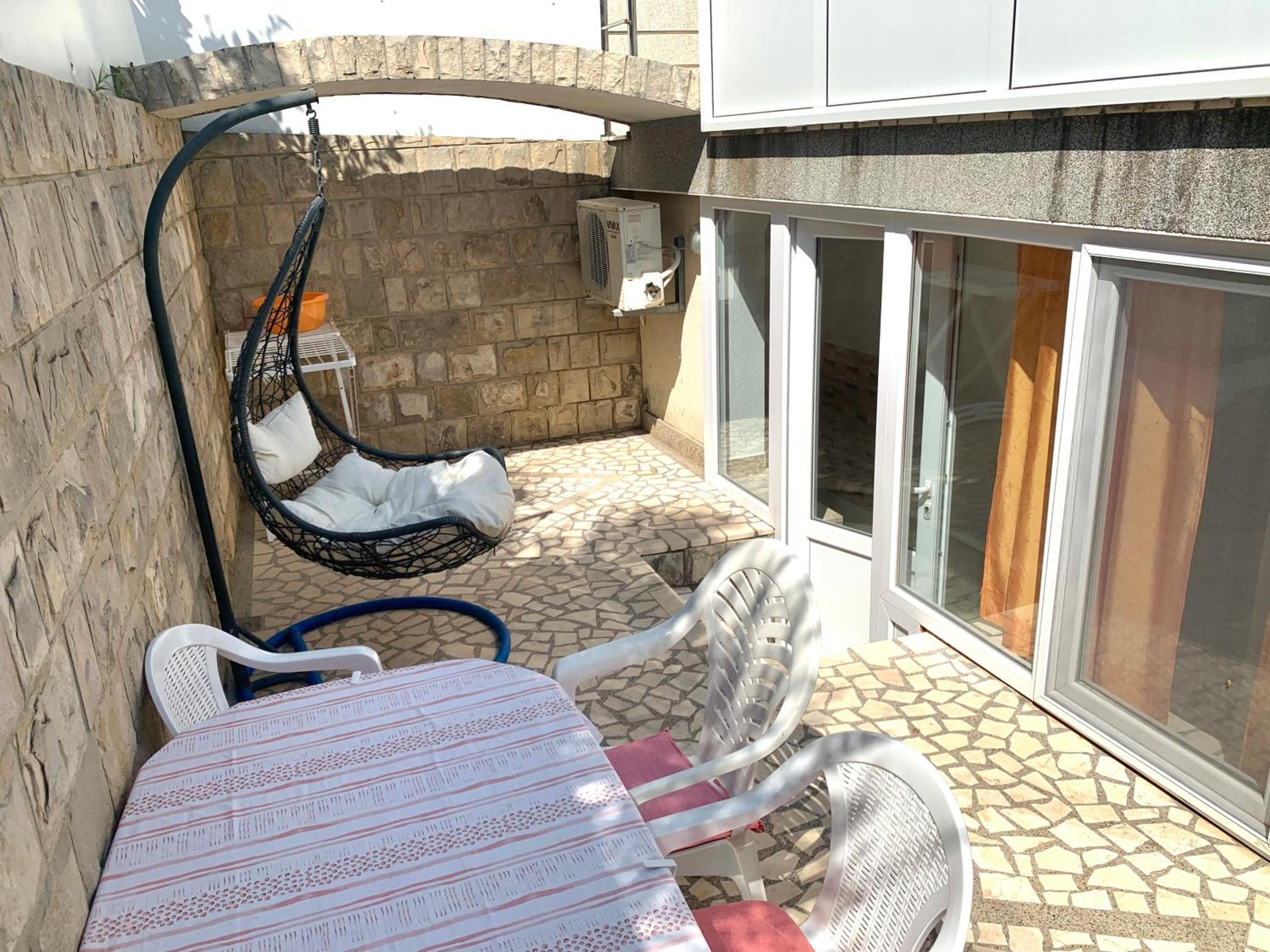 Romantica Apartments view 4