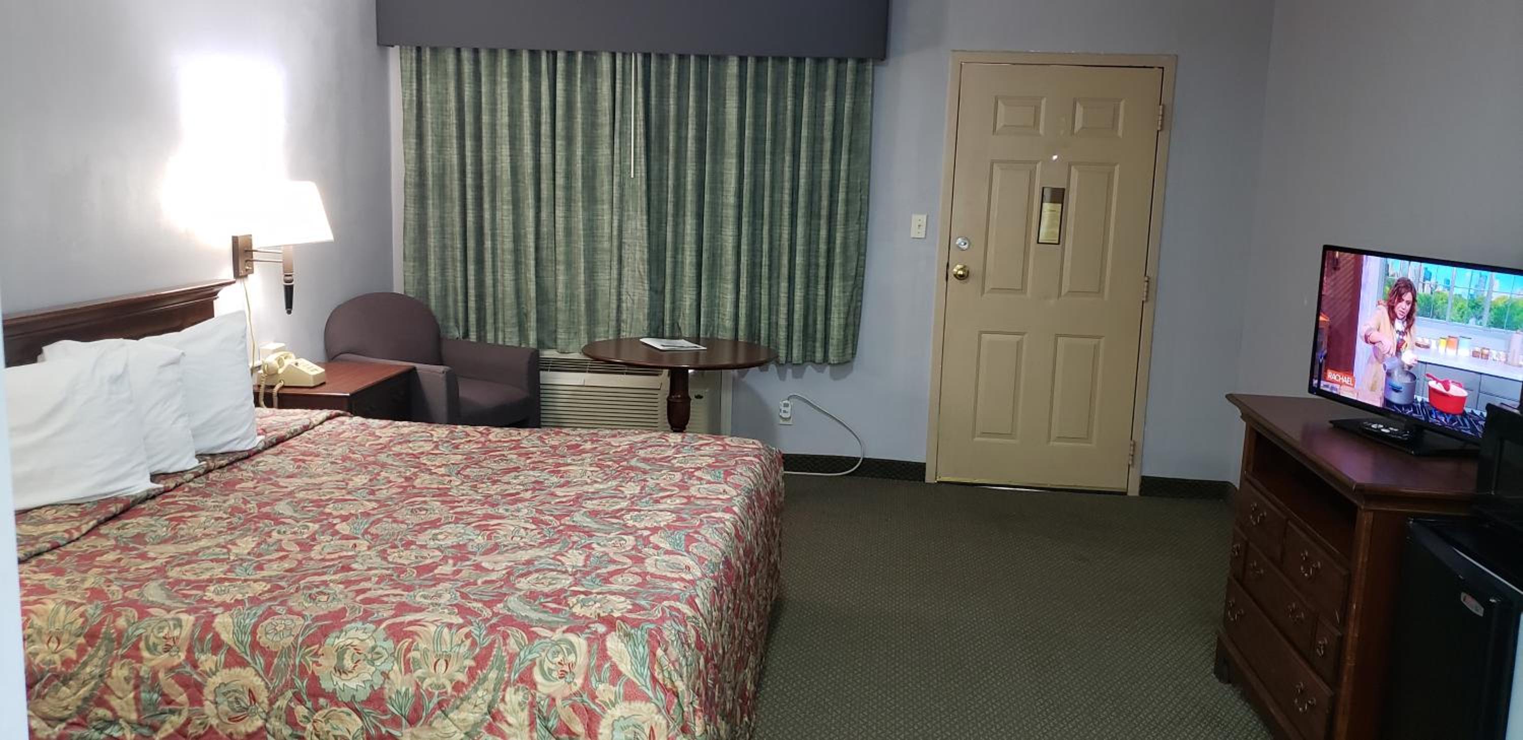 Swiss Village Inn
