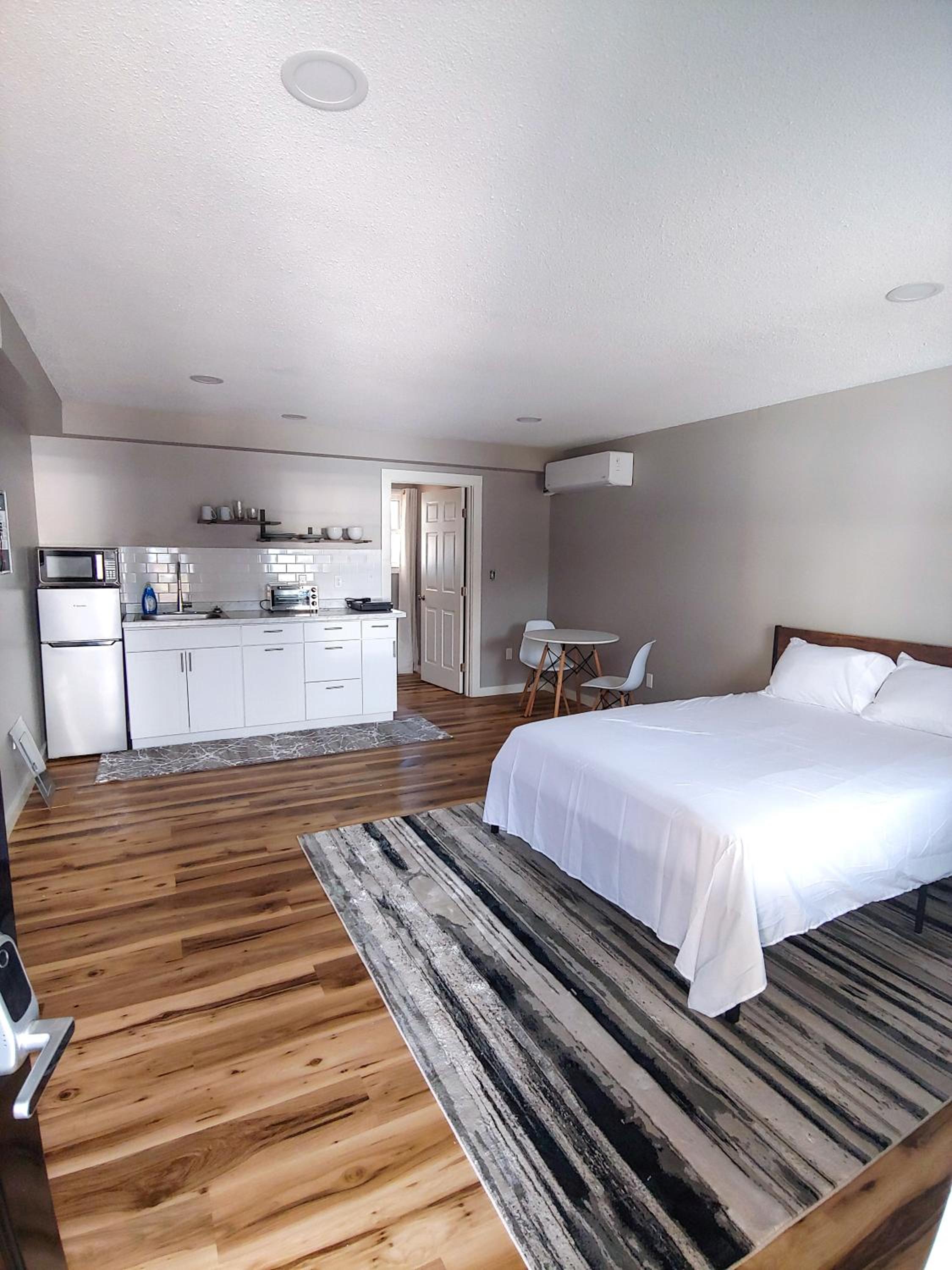Vermont Suites