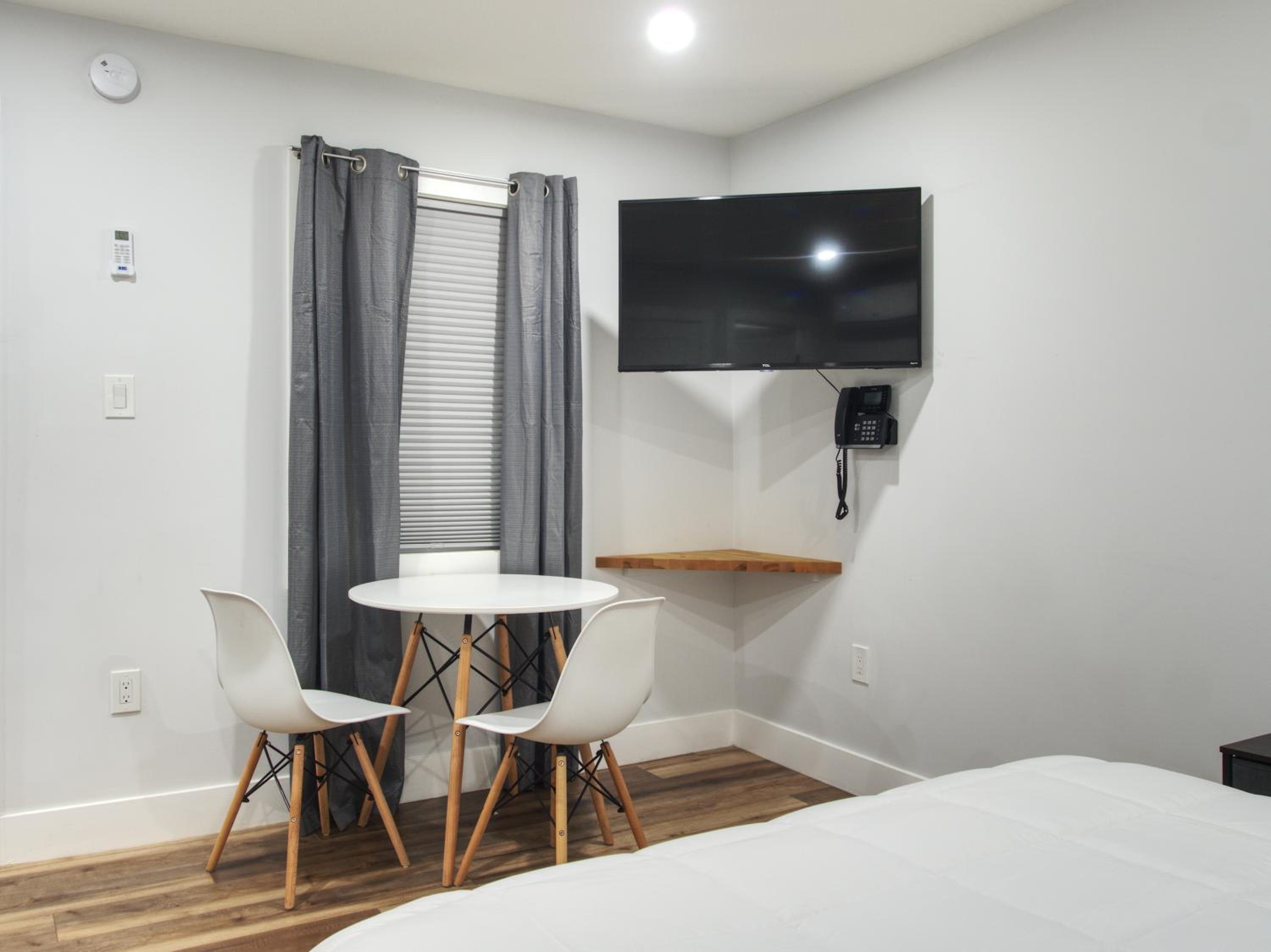 Vermont Suites