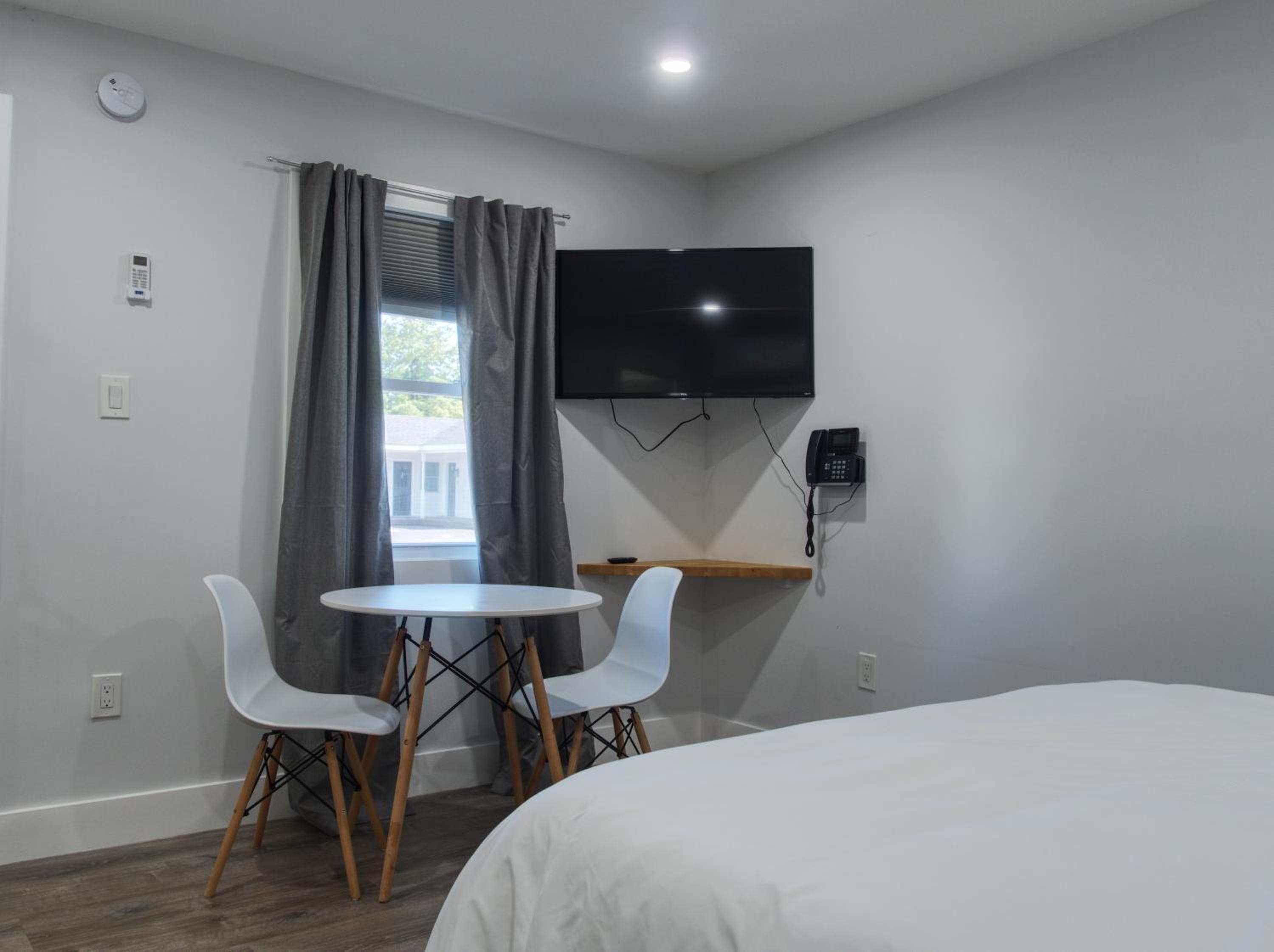 Vermont Suites