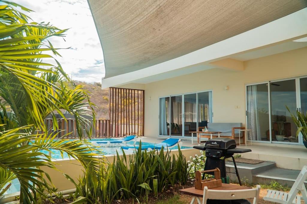 Luxury Getaway Living with Private Pool