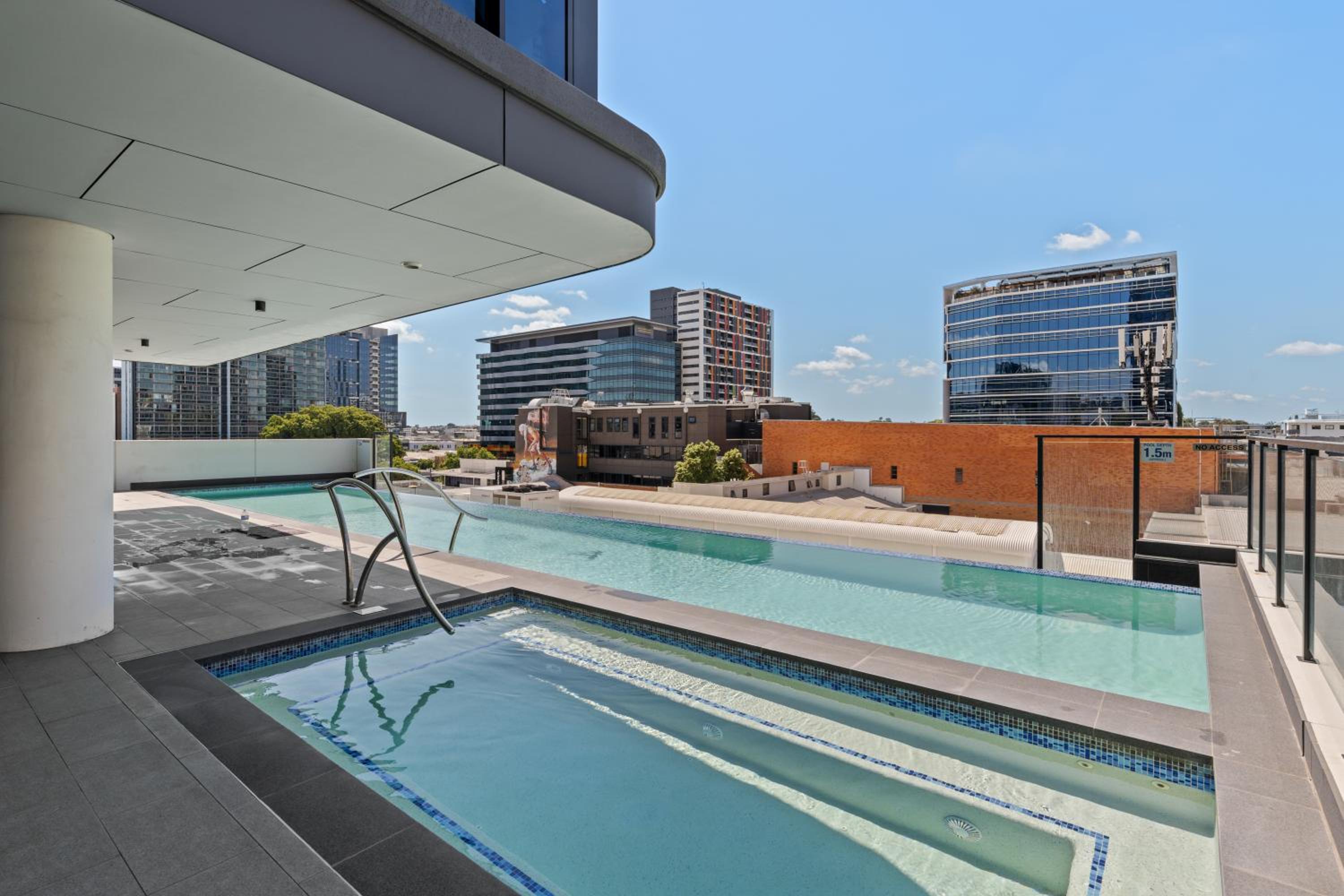 breathtaking Fortitude valley Apartment