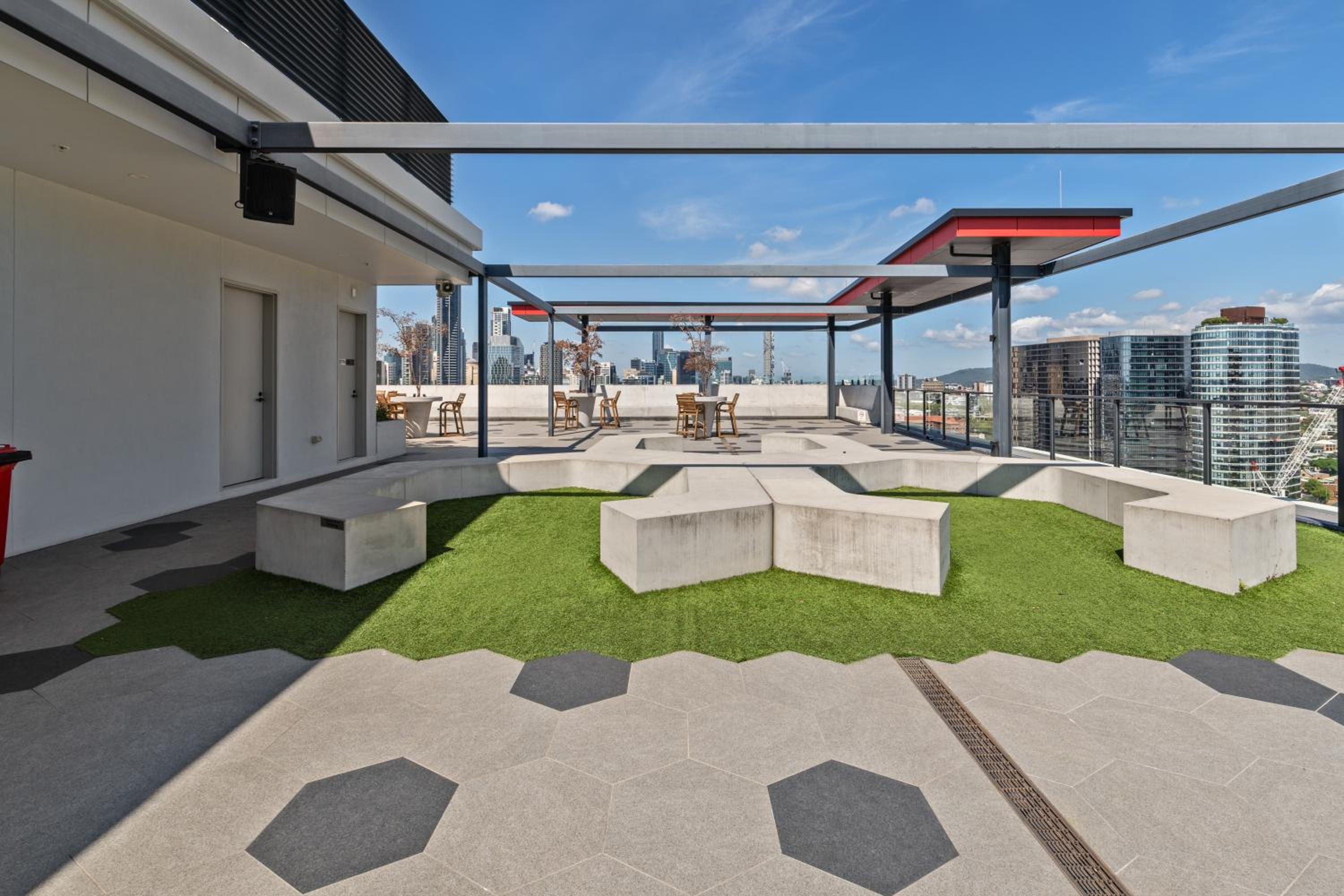 breathtaking Fortitude valley Apartment