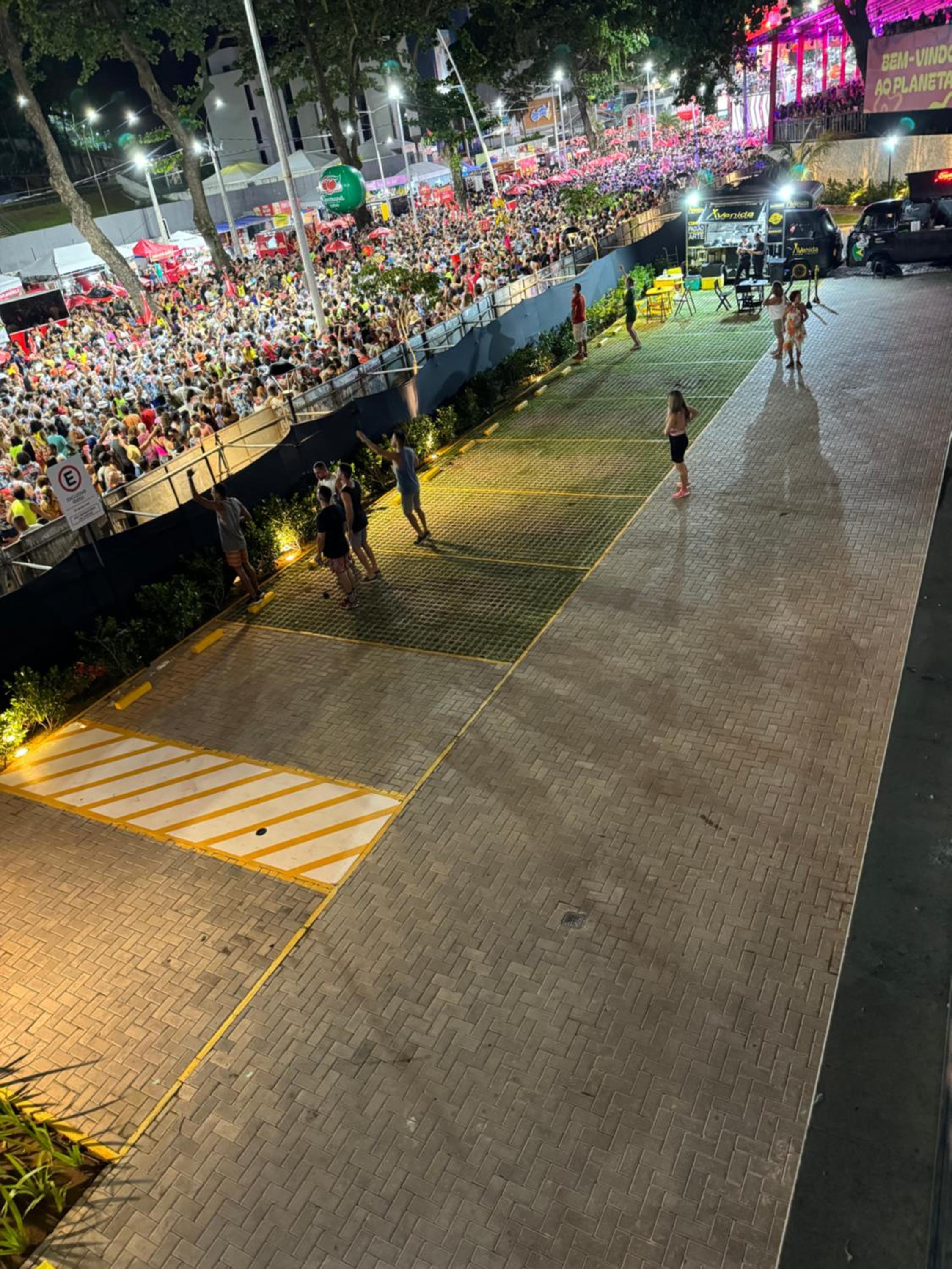 SALVADOR ACESSO A PRAIA e CARNAVAL BEACH CLASS