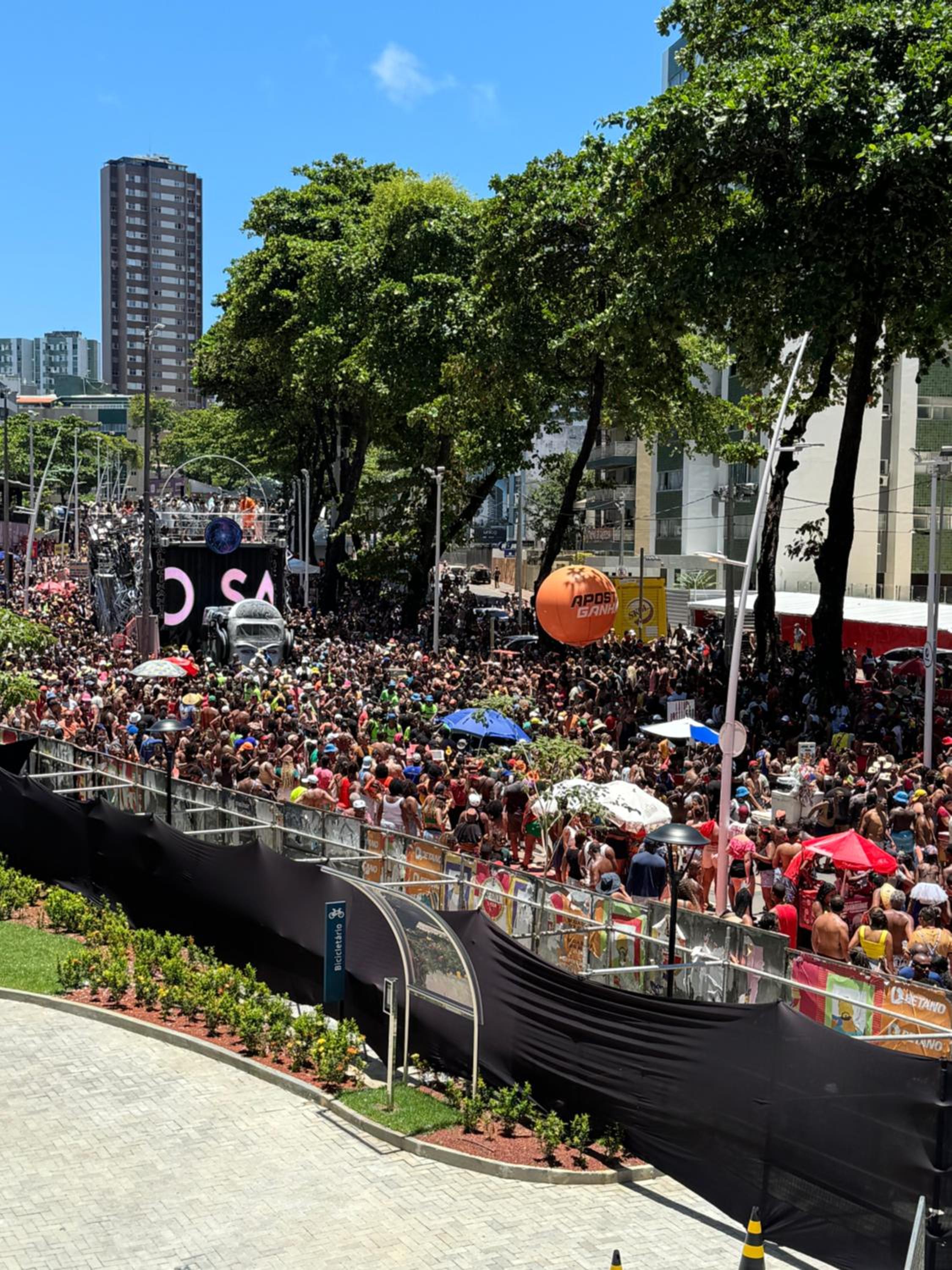 SALVADOR ACESSO A PRAIA e CARNAVAL BEACH CLASS
