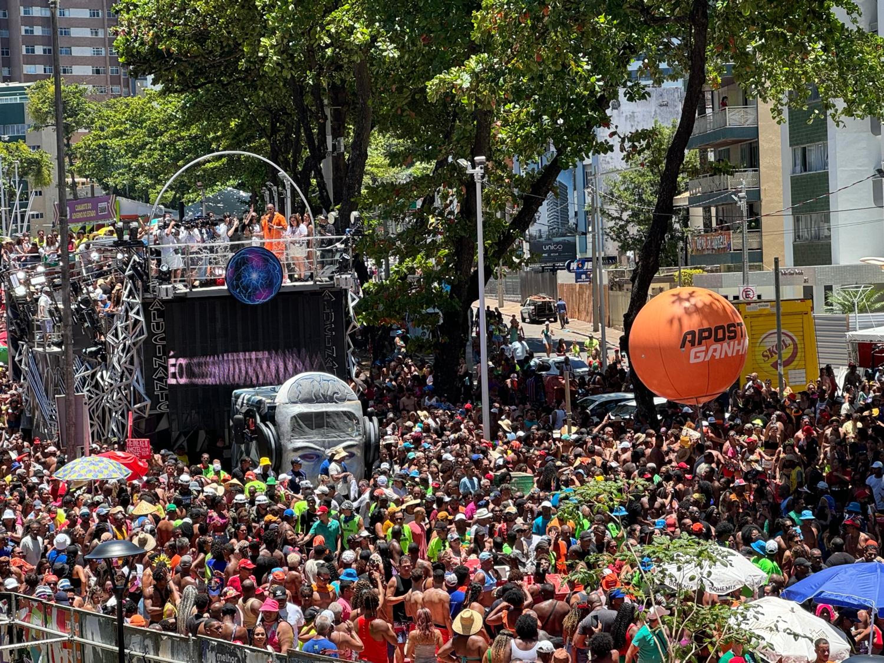 SALVADOR ACESSO A PRAIA e CARNAVAL BEACH CLASS