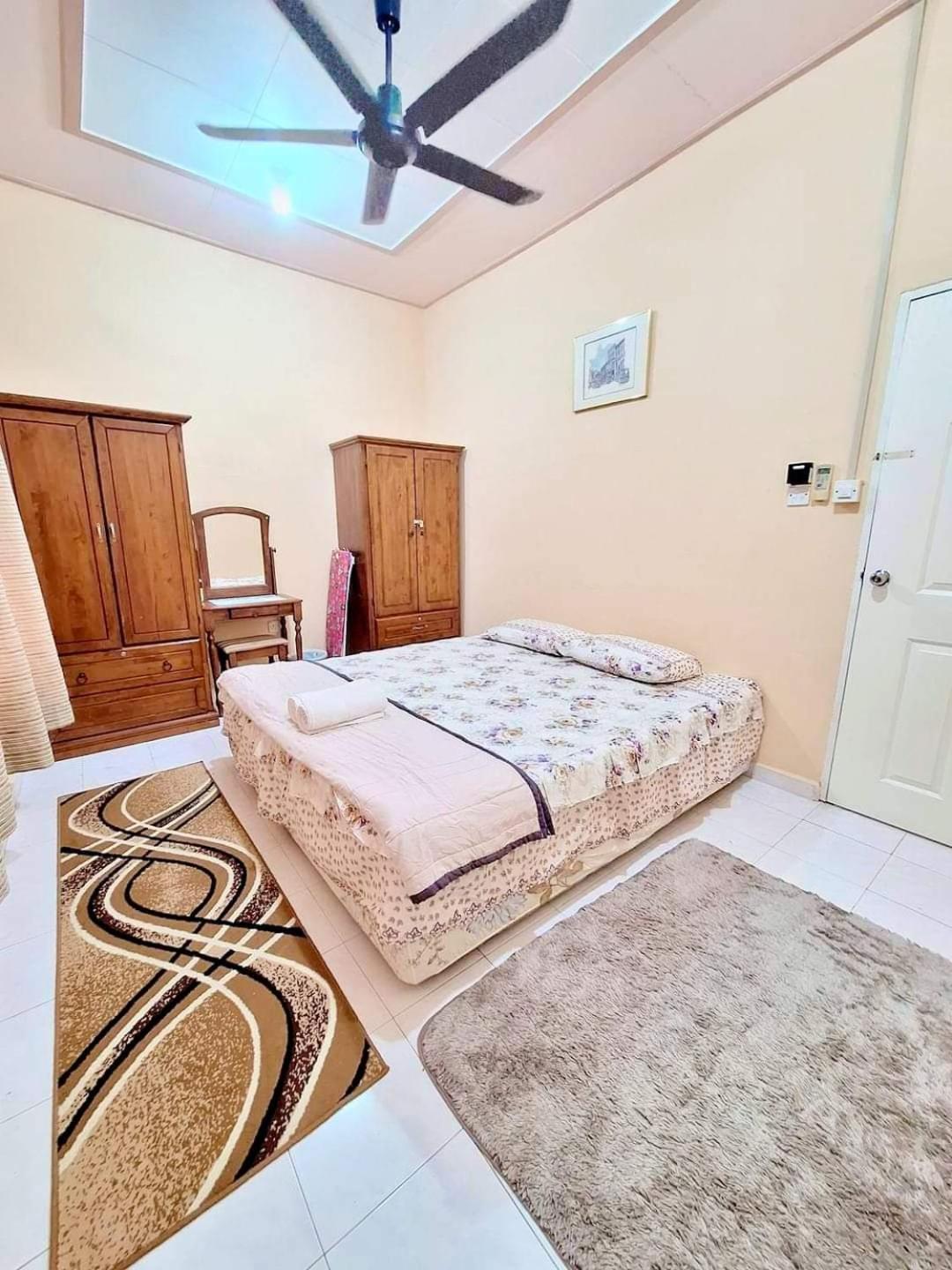 Homestay Bourgenvilla Sura tengah Dungun Terengganu