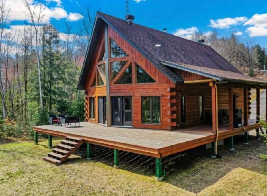 chalet Lakehouse