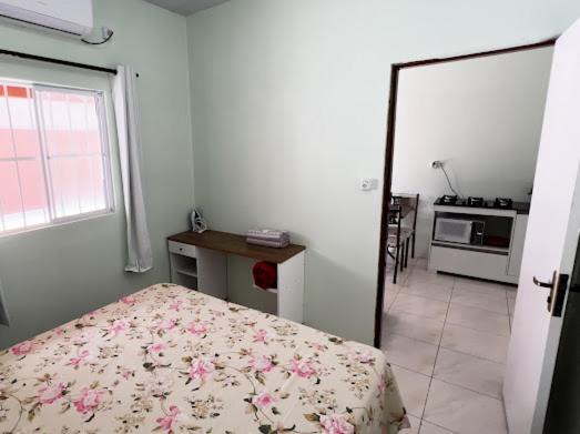CASAS com PISCINA SENSACIONAIS NO CENTRO - Residencial Tchê