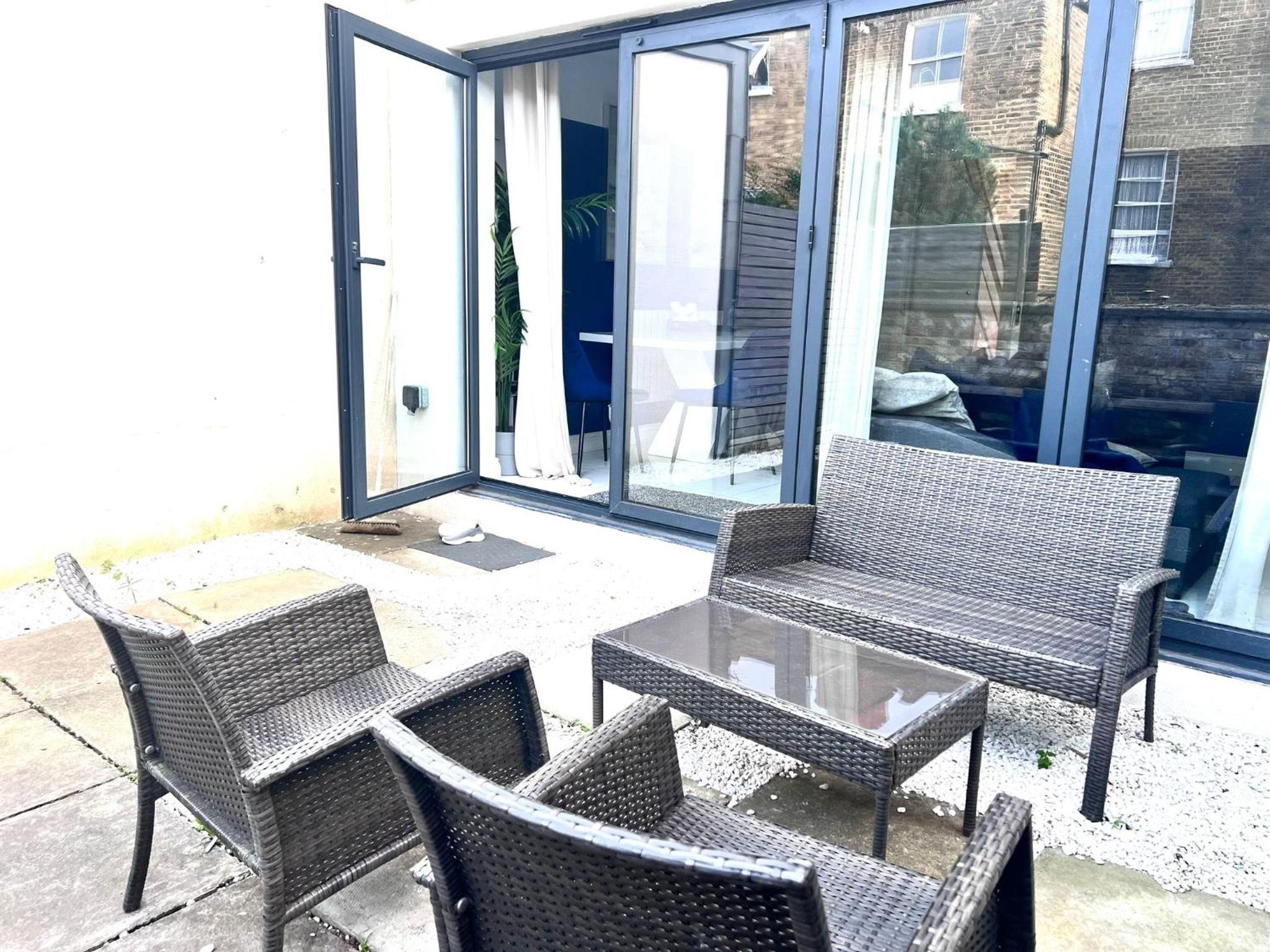 Superb House close to the lovely Little Venice — balance & terrace